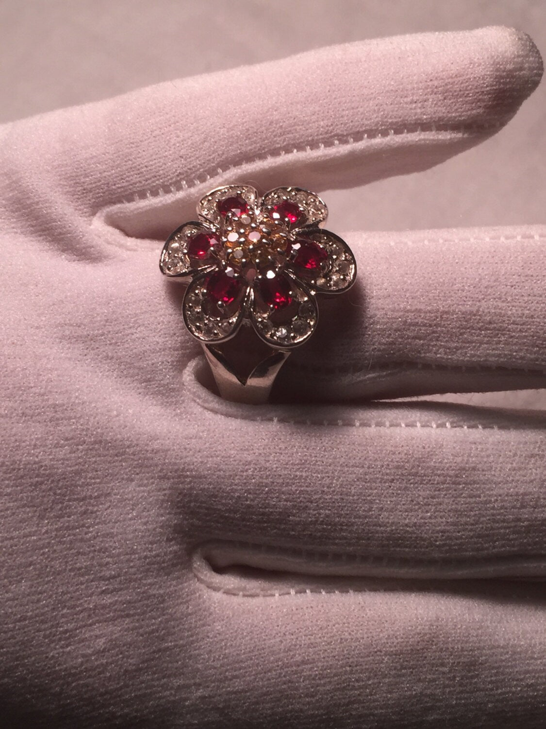 Vintage Genuine Red Bohemian Garnet 925 Sterling Silver Flower Ring