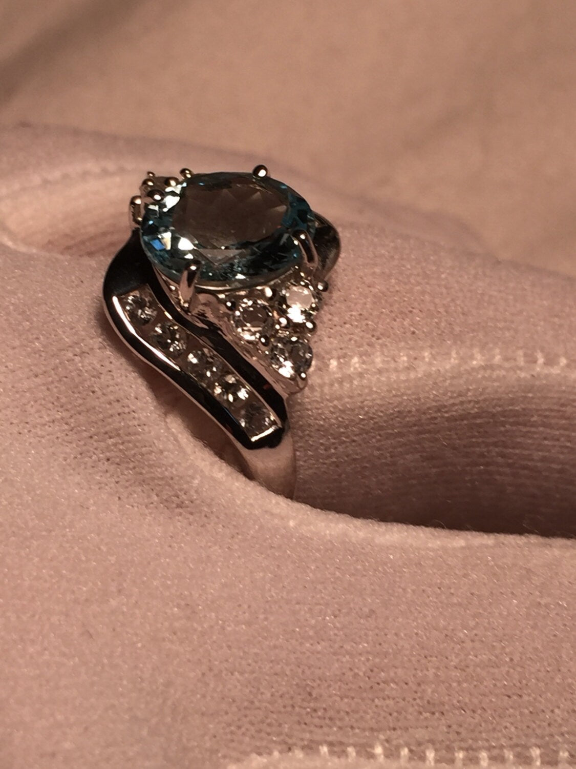 Vintage geniune blue topaz 925 sterling silver Ring
