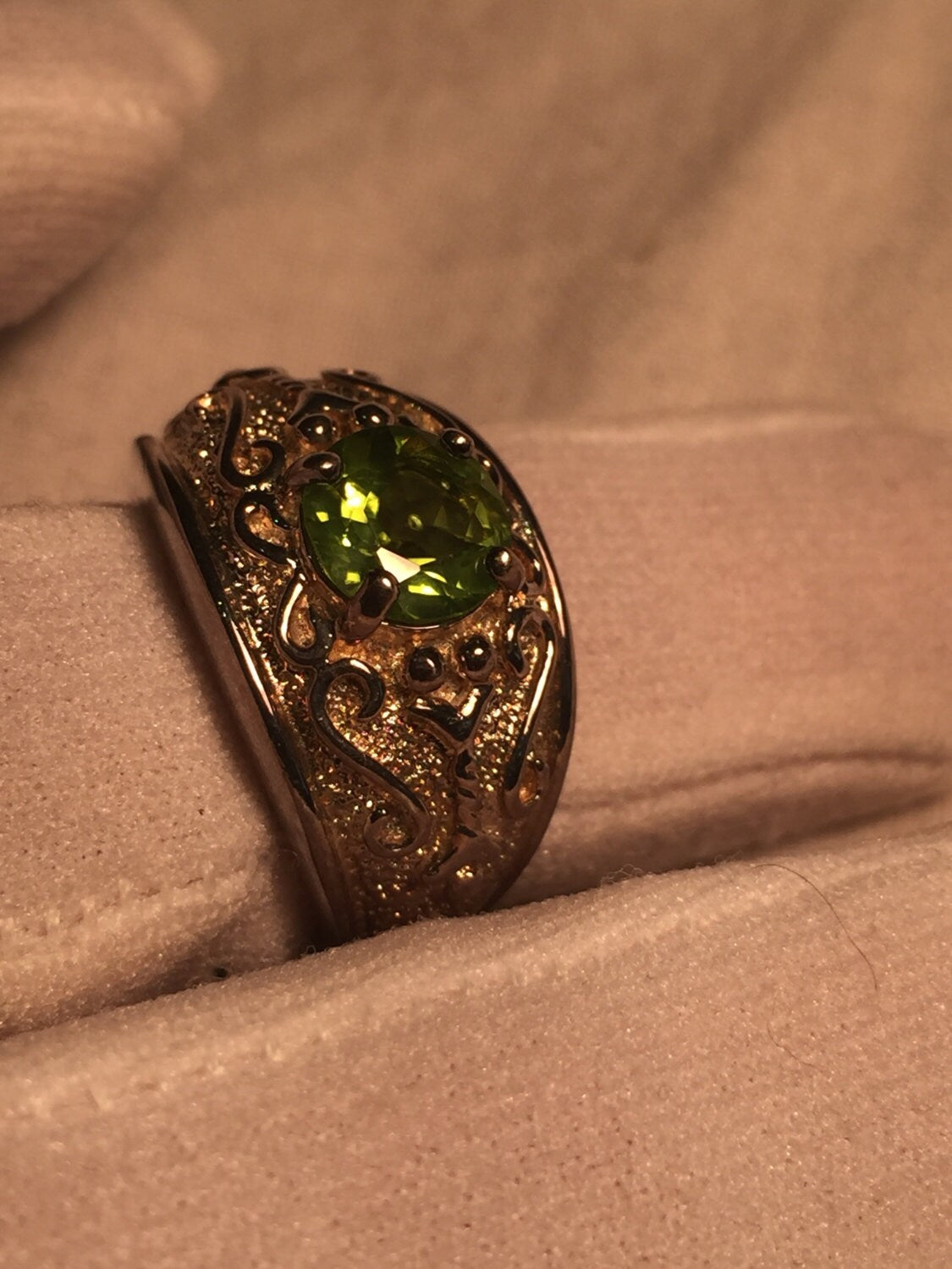 Vintage Handmade Genuine Green Peridot Filigree Setting 925 Sterling Silver Gothic Ring