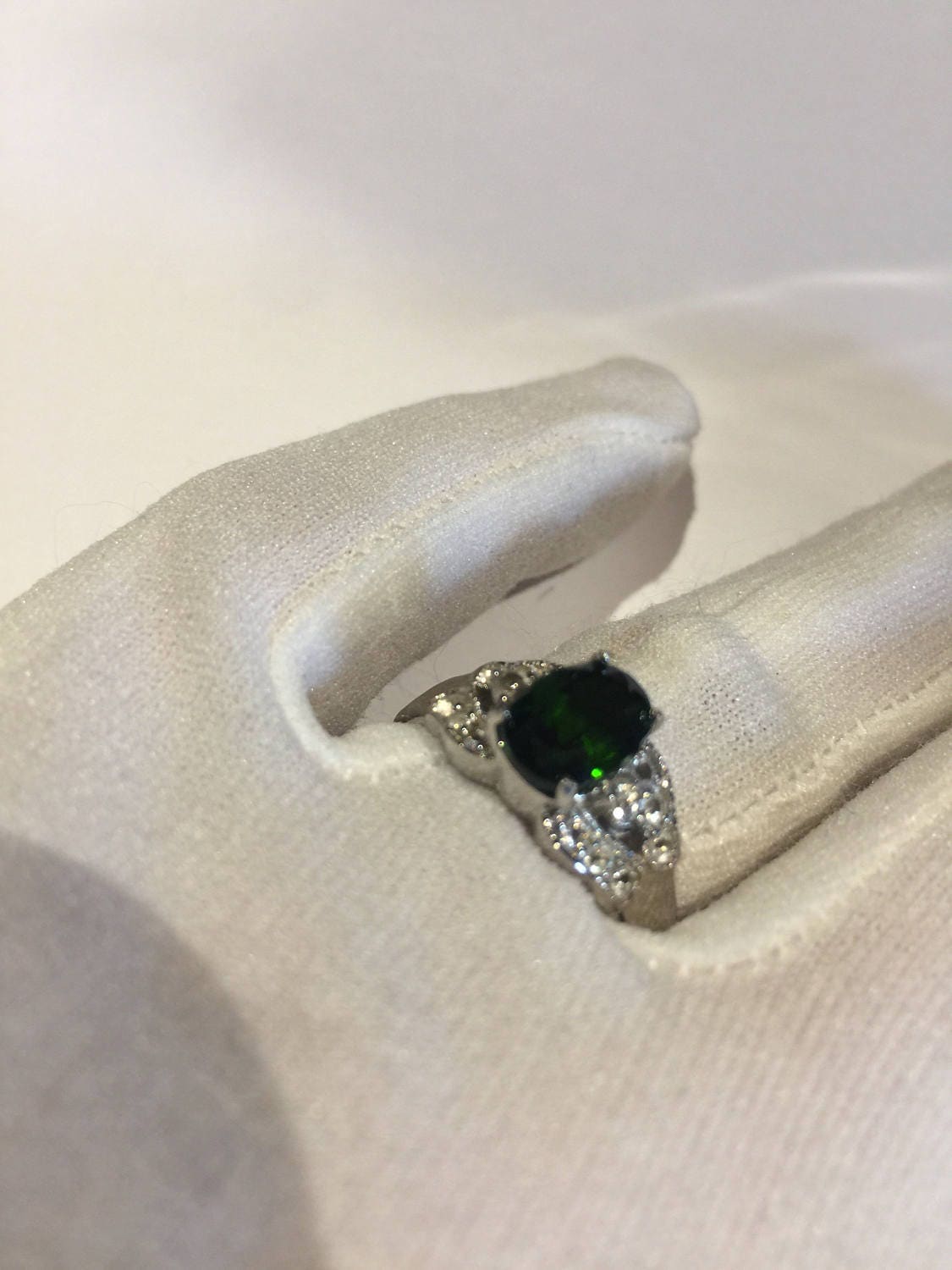 Vintage Handmade Green Chrome Diopside Filigree Setting Sterling Silver Gothic Ring