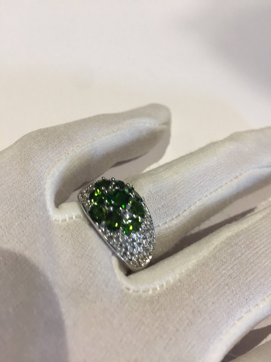 Vintage Handmade Green Chrome Diopside Filigree Setting Sterling Silver Gothic Ring