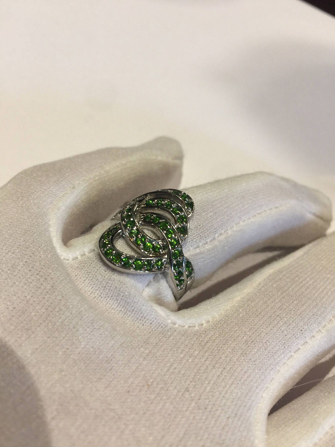 Vintage Handmade Green Chrome Diopside Filigree Setting Sterling Silver Gothic Ring