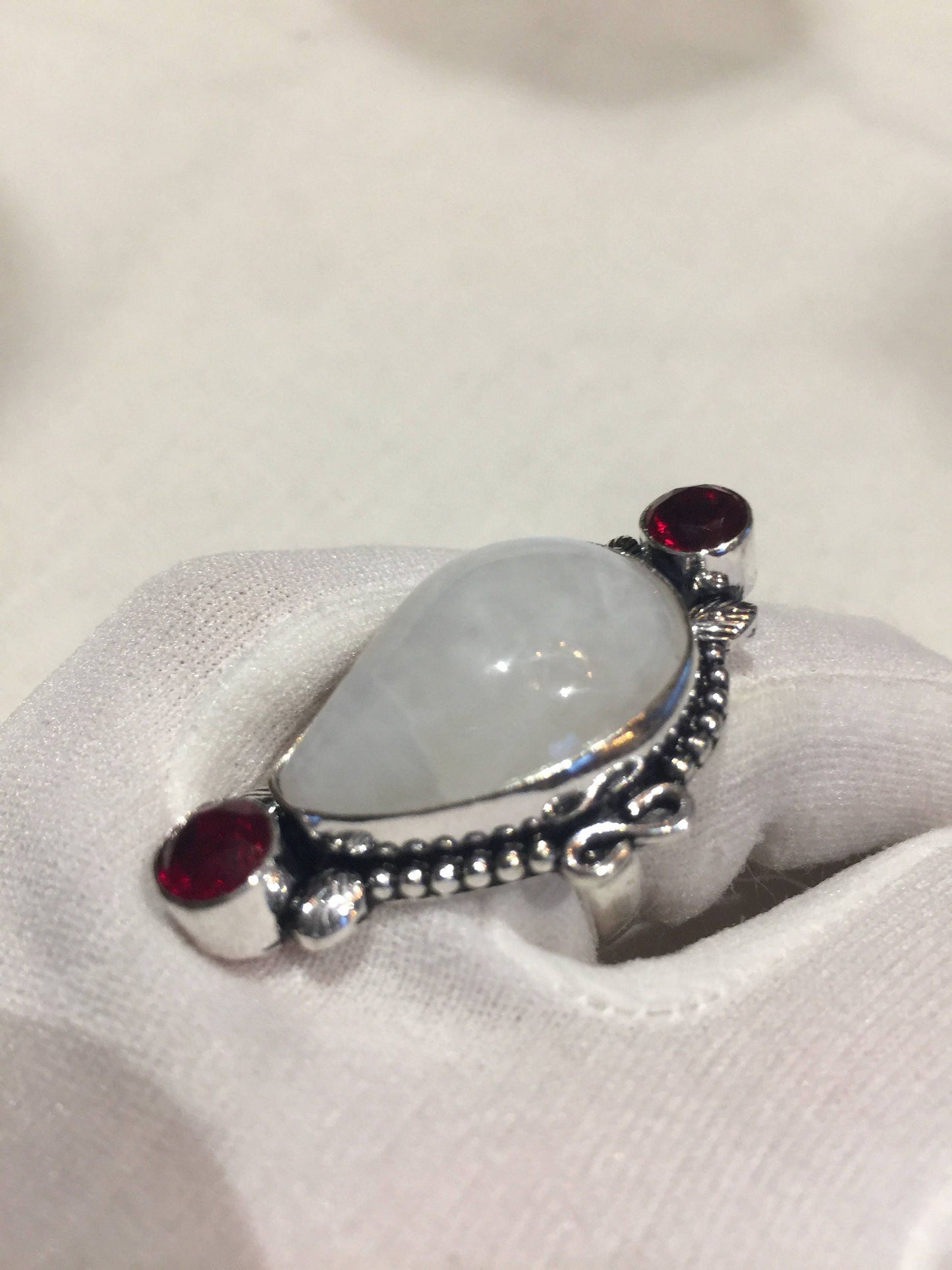 Vintage Genuine Rainbow Moonstone Red Volcanic Art Glass Ring
