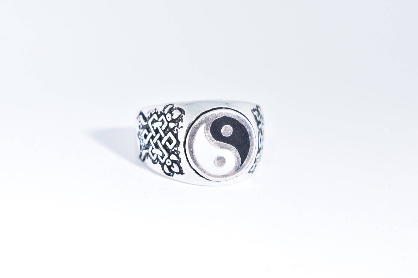Vintage Gothic Black and White Enamel Yin Yang Mens Ring