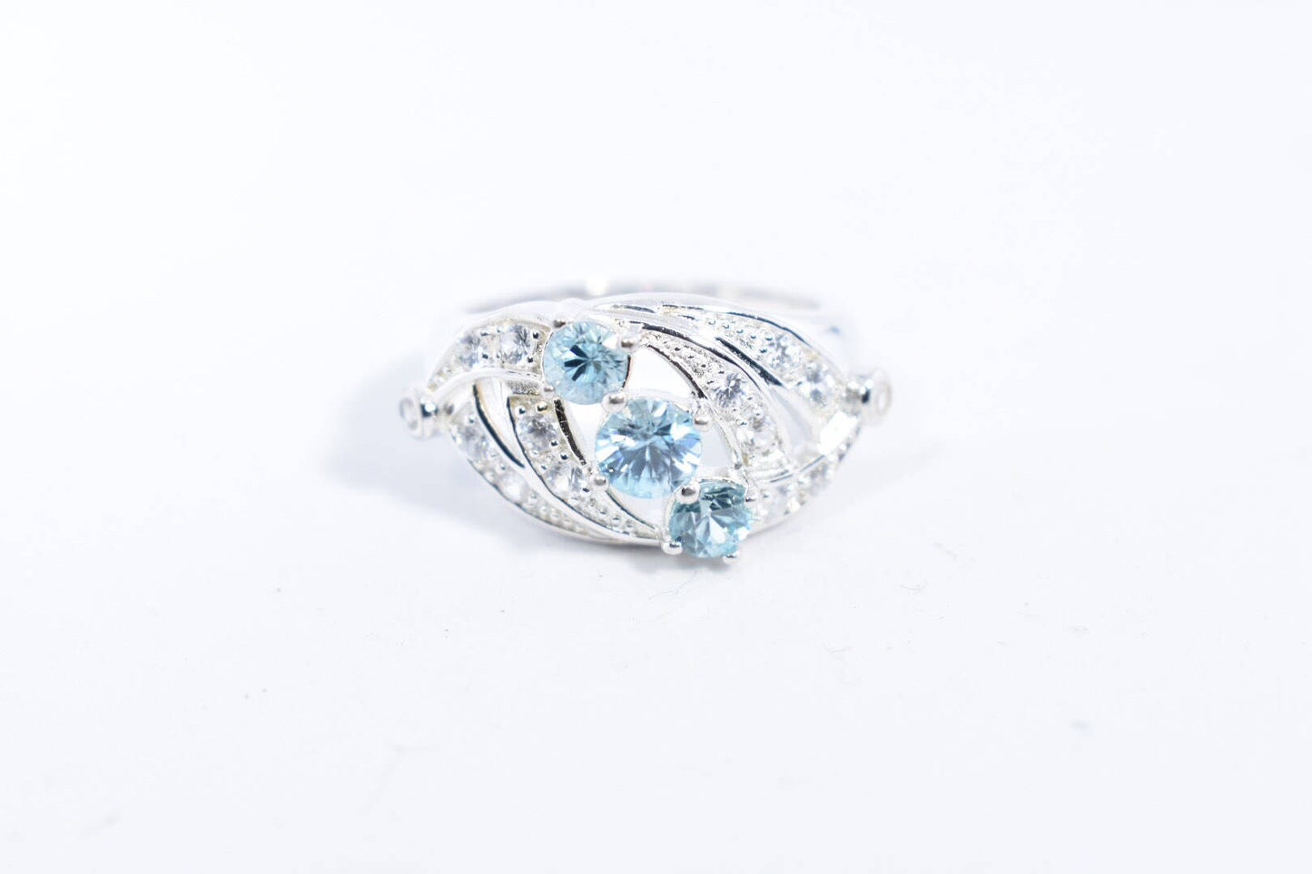 Vintage Genuine Blue Topaz 925 Sterling Silver Ring