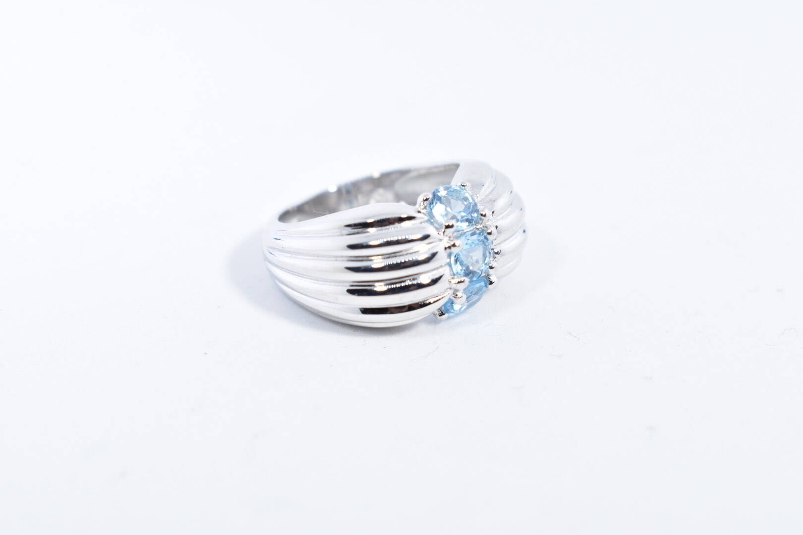 Vintage Genuine Blue Topaz 925 Sterling Silver Ring