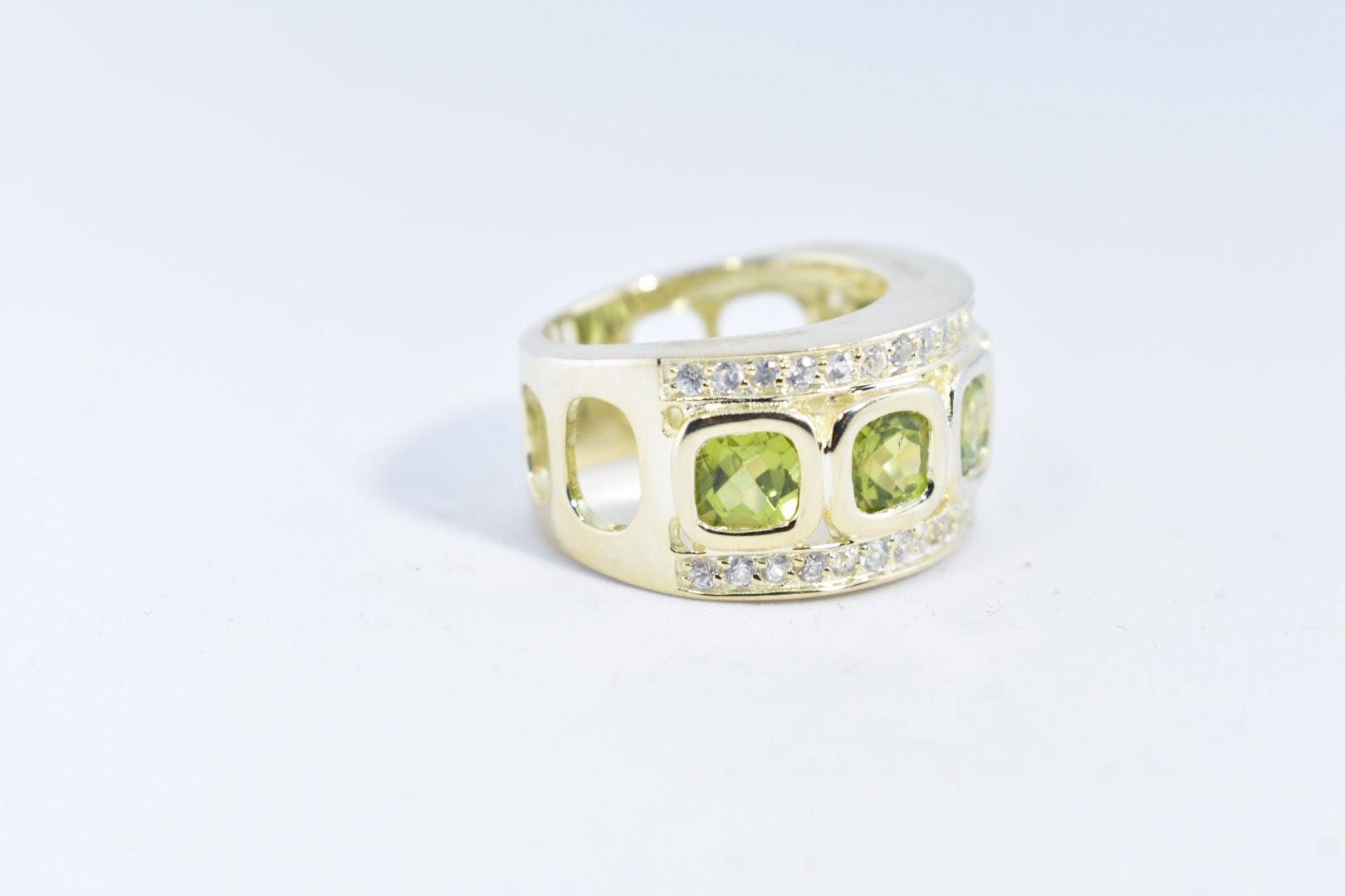 Vintage Handmade Genuine Green Peridot Filigree Setting 925 Sterling Silver Gothic Ring