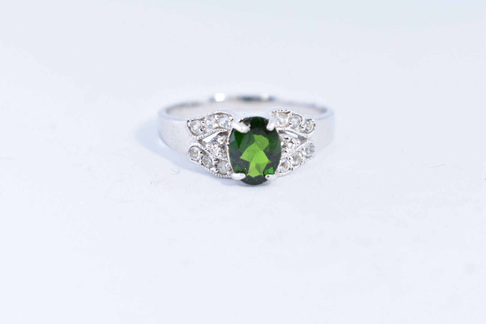 Vintage Handmade Green Chrome Diopside and Clear Flourite Filigree Setting Sterling Silver Gothic Ring