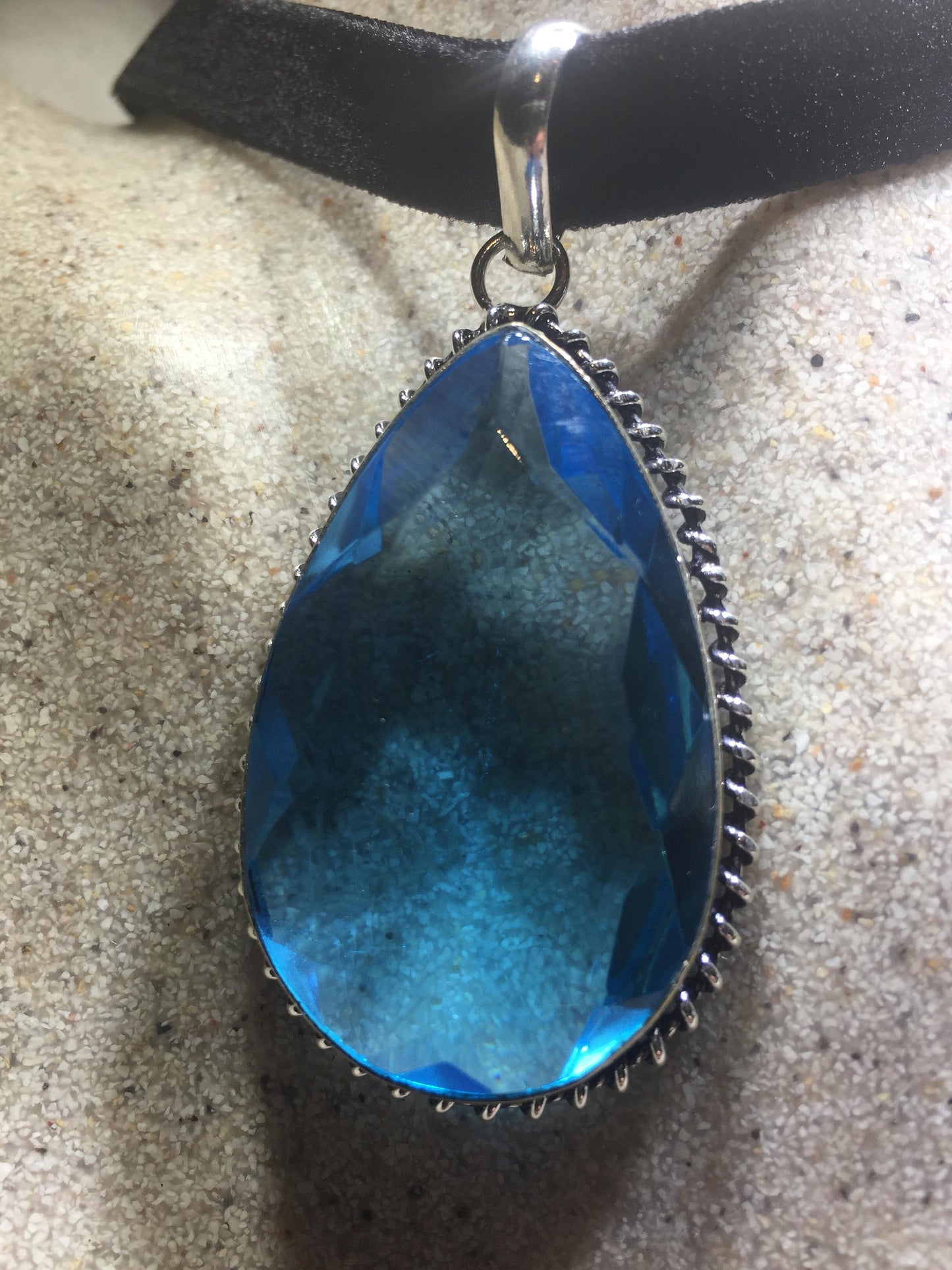 Blue Handmade Gothic Styled Silver Finished Genuine Facetted Antique Volcanic Glass Choker Necklace