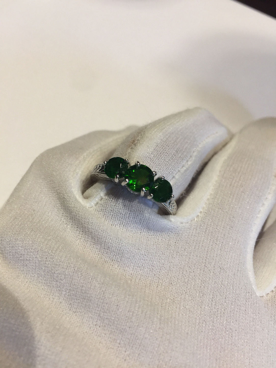 Vintage Handmade Green Chrome Diopside Filigree Setting Sterling Silver Gothic Ring