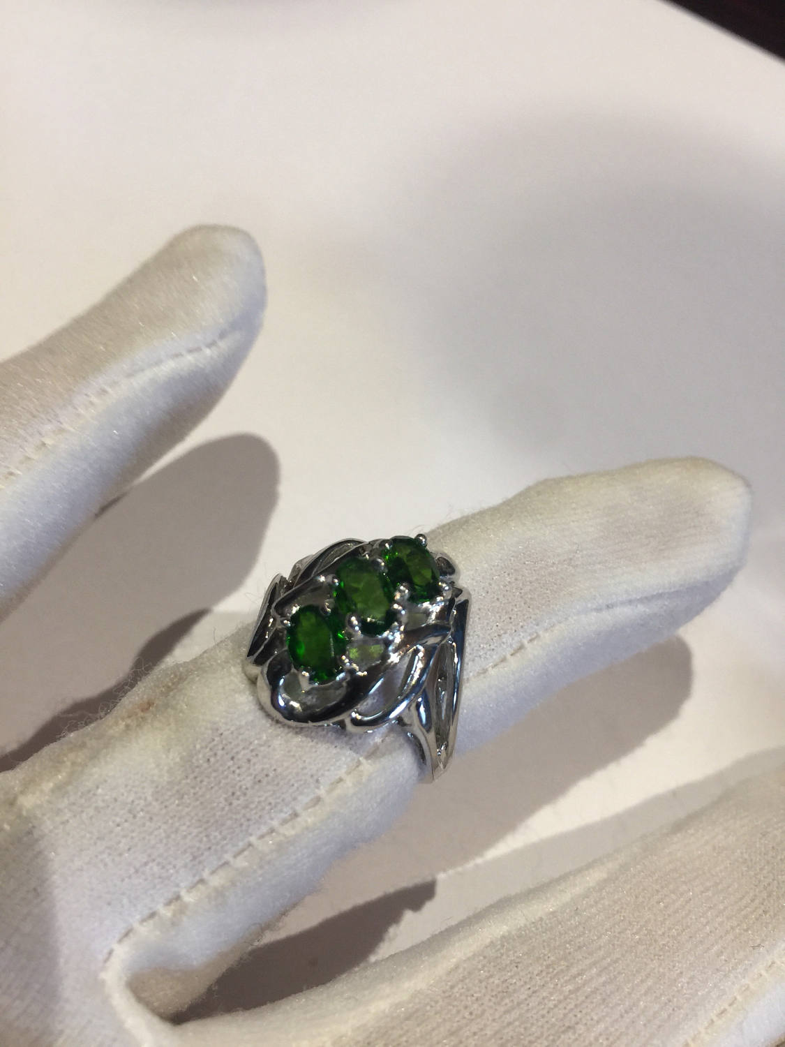 Vintage Handmade Green Chrome Diopside Filigree Setting Sterling Silver Gothic Ring