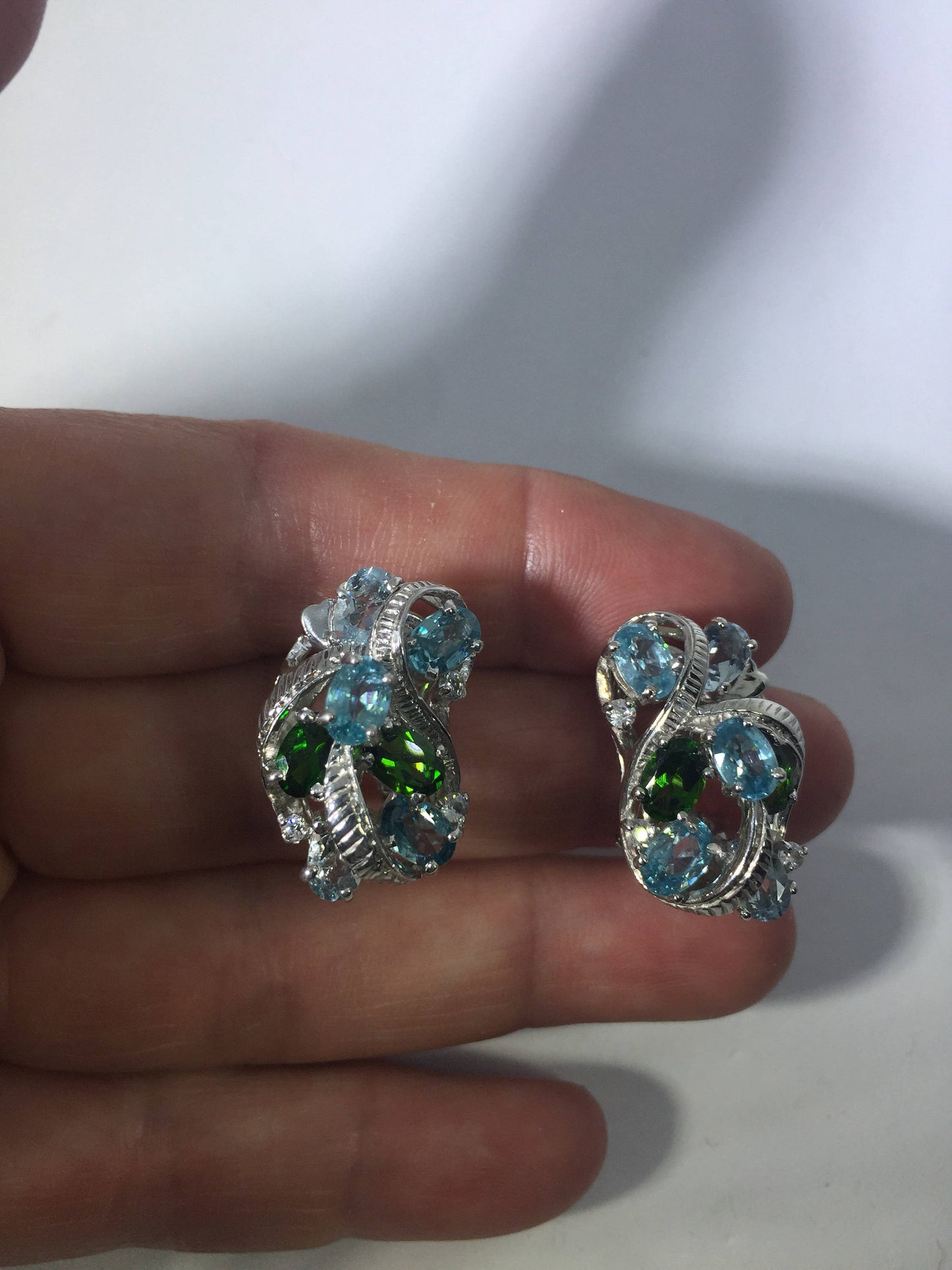 Vintage Handmade 925 Sterling Silver Blue Topaz Chrome Diopside button Earrings