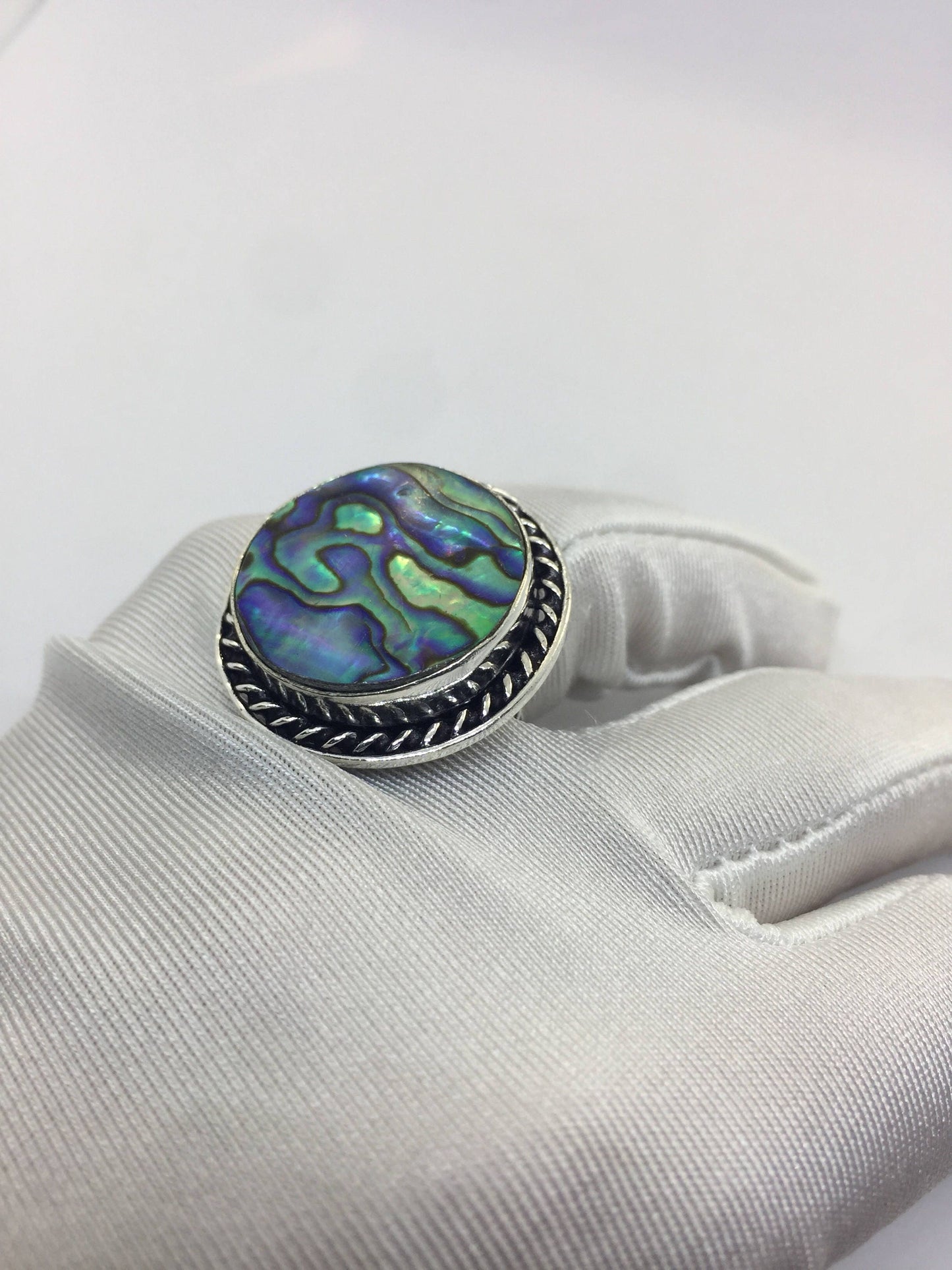 Antique Green Abalone White Bronze Silver Ring