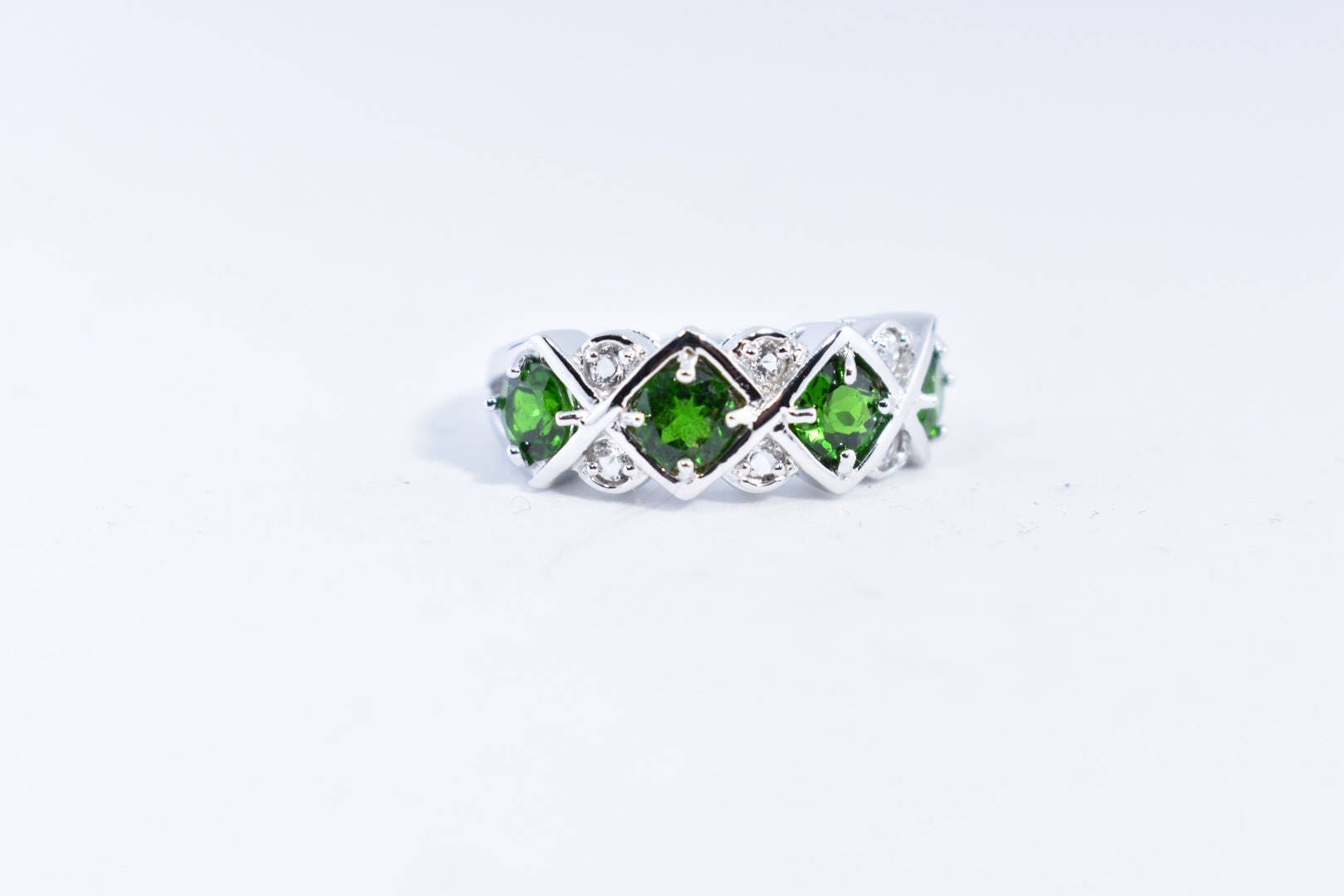 Vintage Handmade Green Chrome Diopside and Clear Flourite Filigree Setting Sterling Silver Gothic Ring