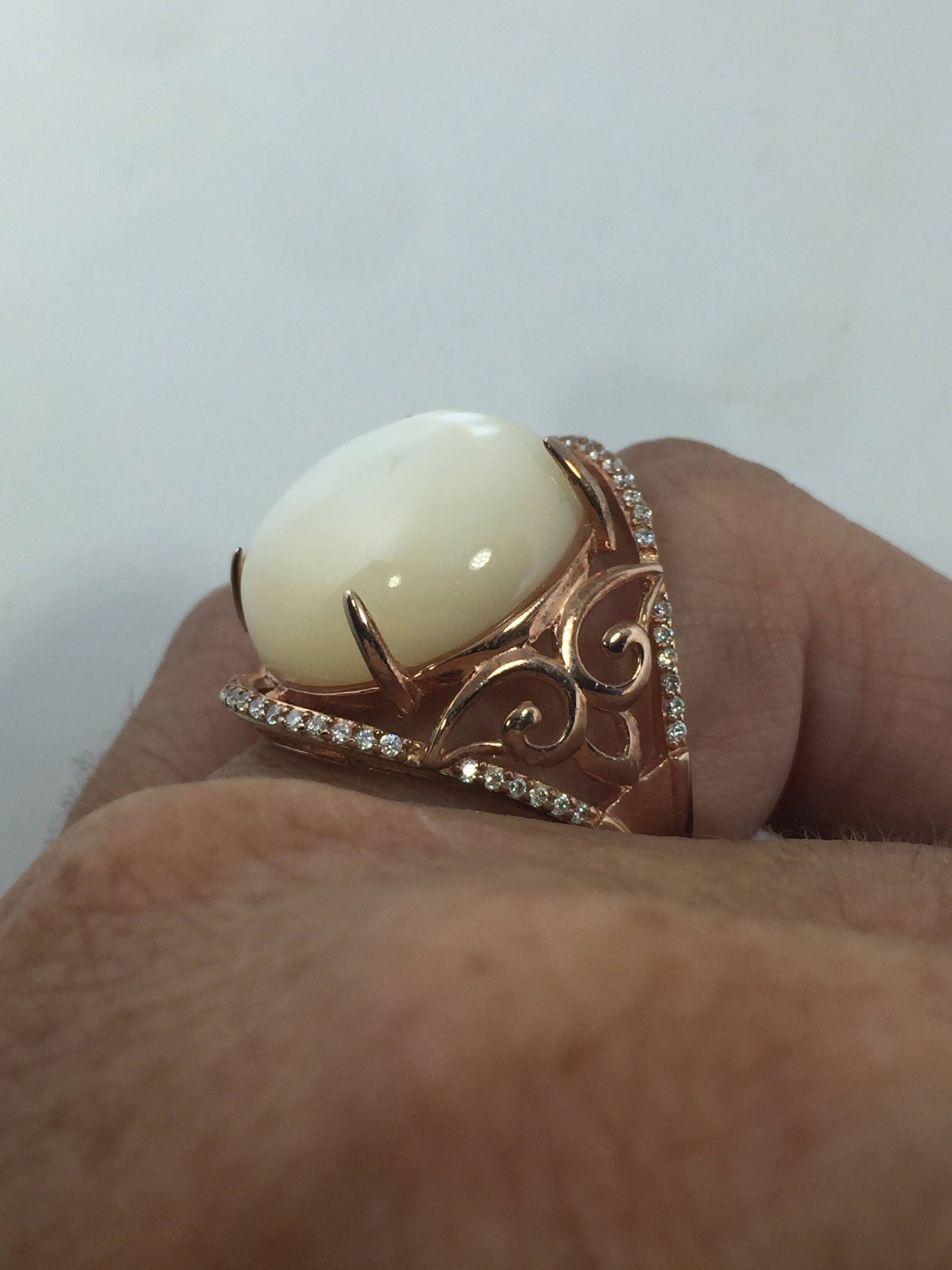 Vintage Genuine Mother of Pearl Rose Gold 925 Sterling Silver Ring