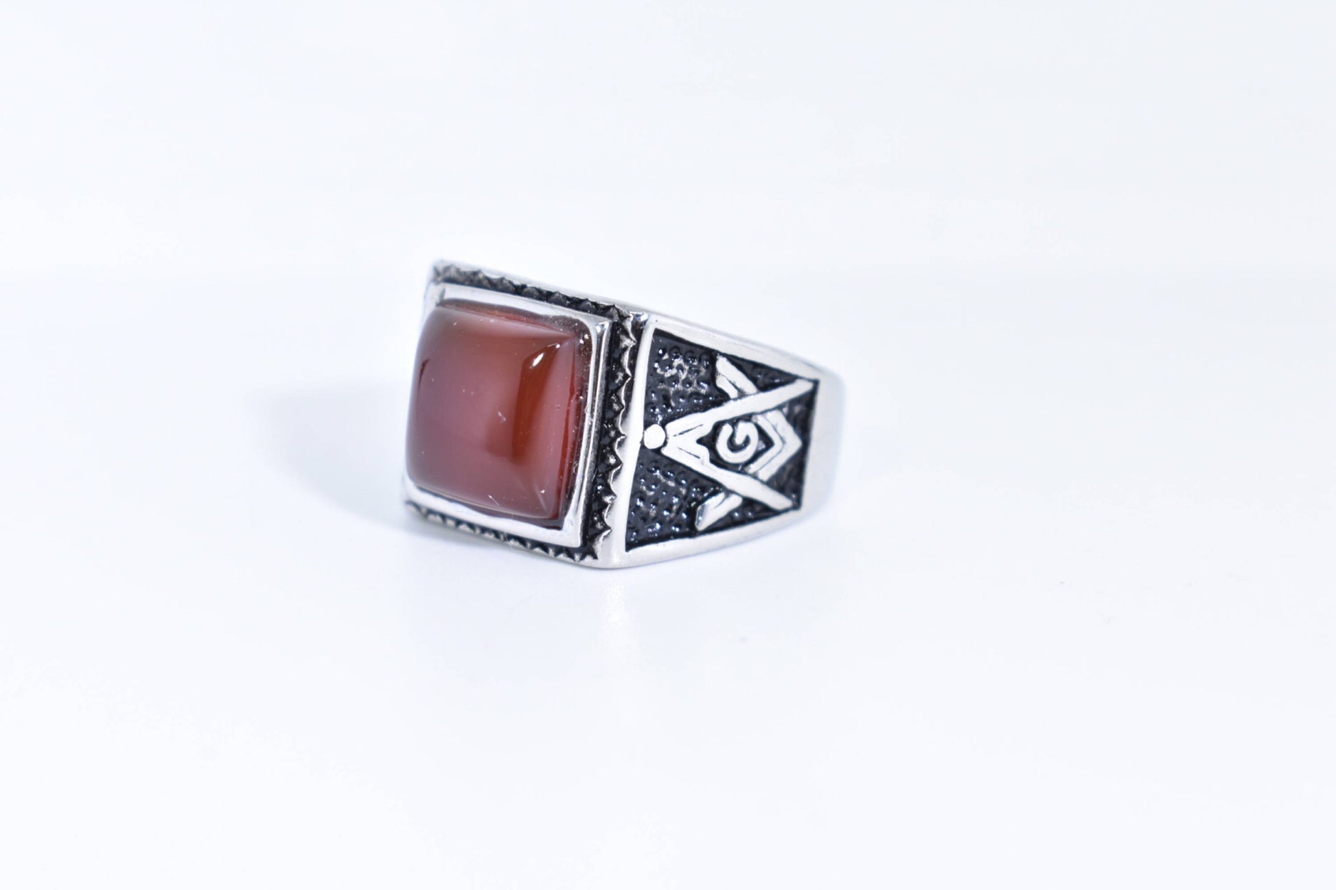 Vintage Gothic Silver Genuine Red Carnelian Free Mason Mens Ring