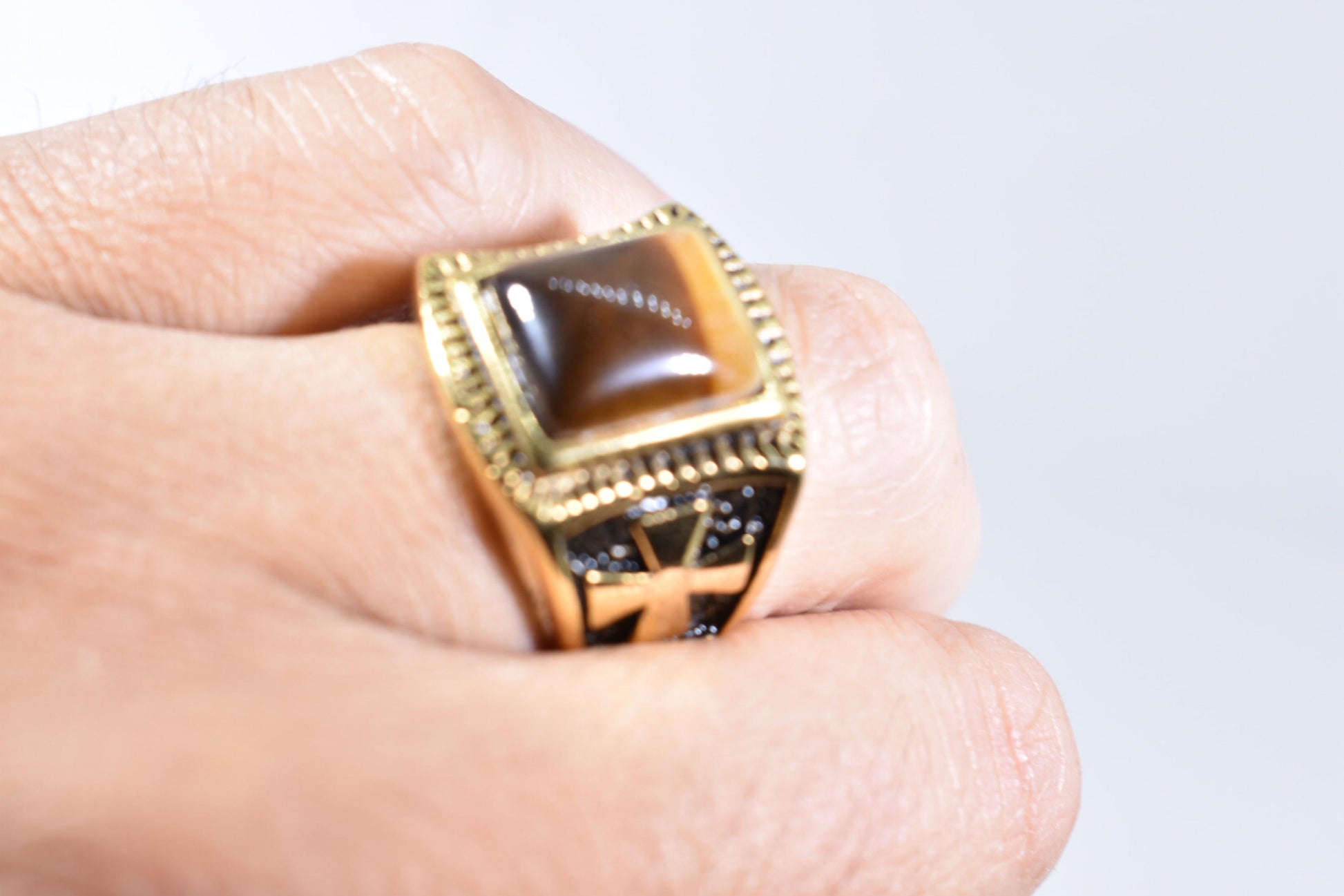 Vintage Gothic Gold Finished Stainless Steel Genuine Tigers Eye Mens Ring