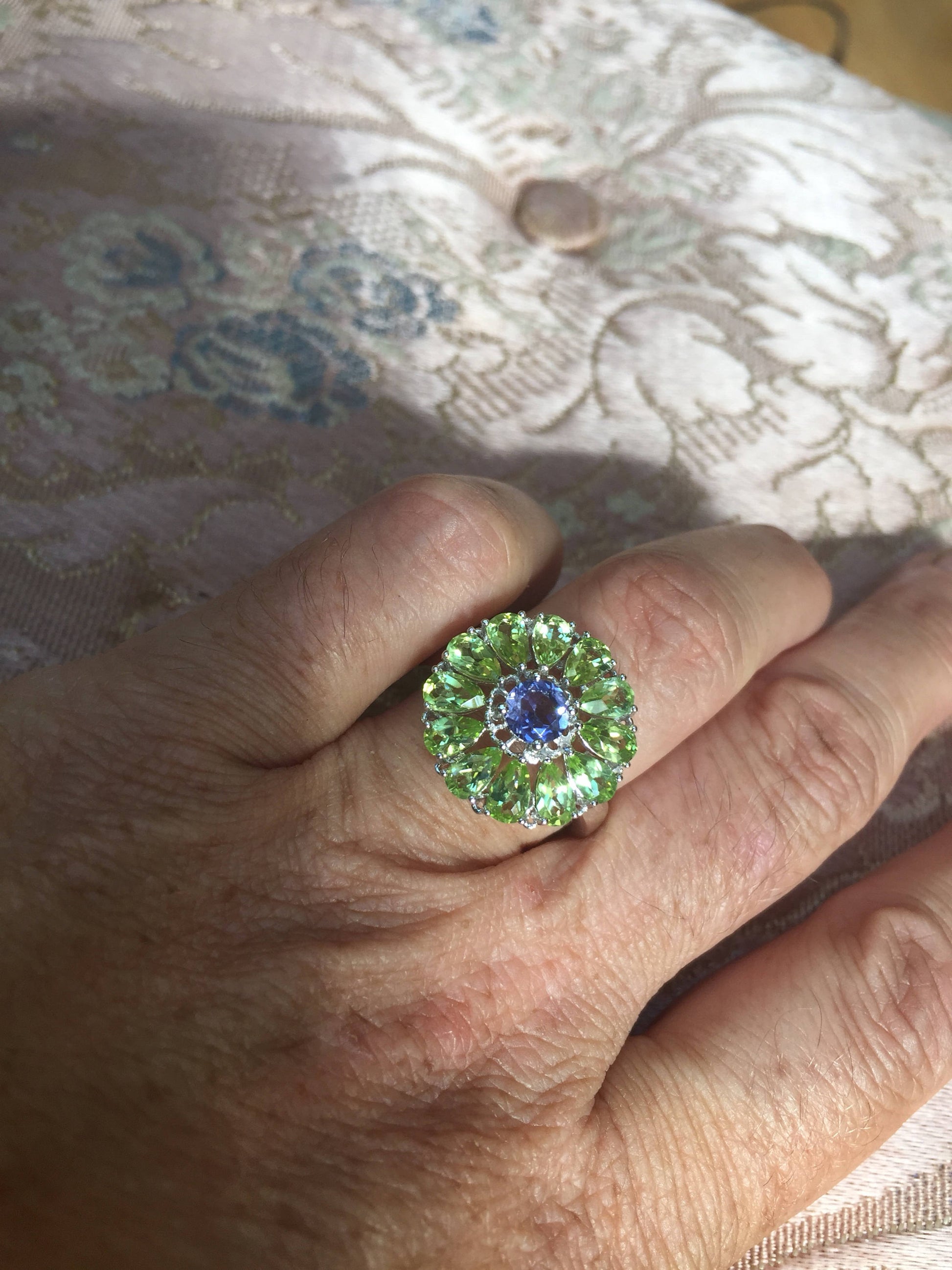 Vintage Green Peridot and Blue Iolite Flower 925 Sterling Silver Cocktail Ring