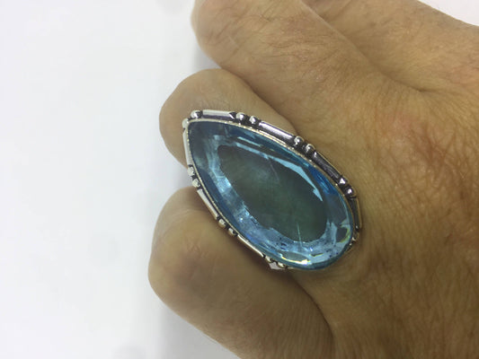 Vintage Aqua Vintage Art Glass Ring About an Inch Long Knuckle Ring