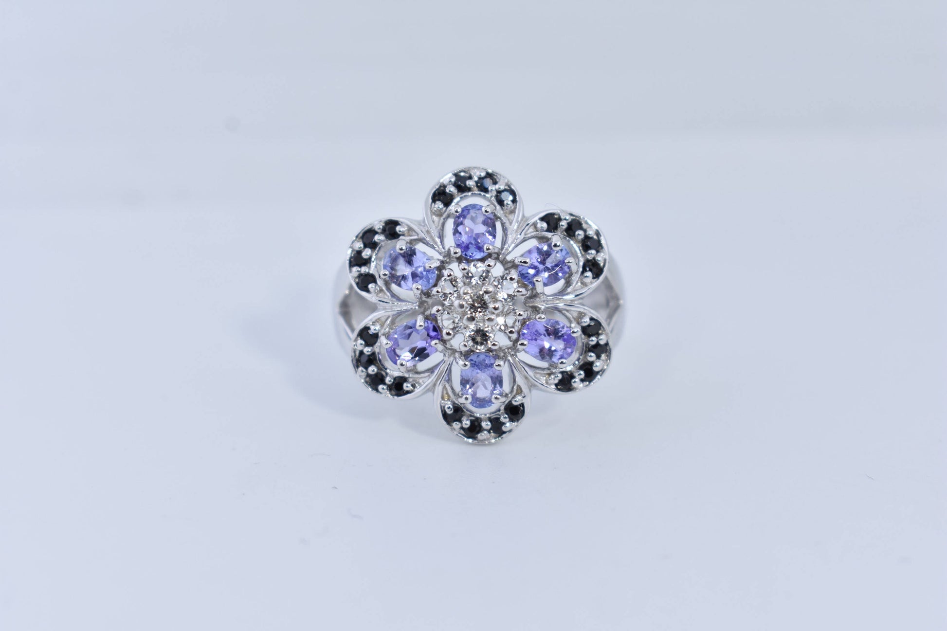 Vintage Handmade Blue Tanzanite Setting 925 Sterling Silver Gothic Ring