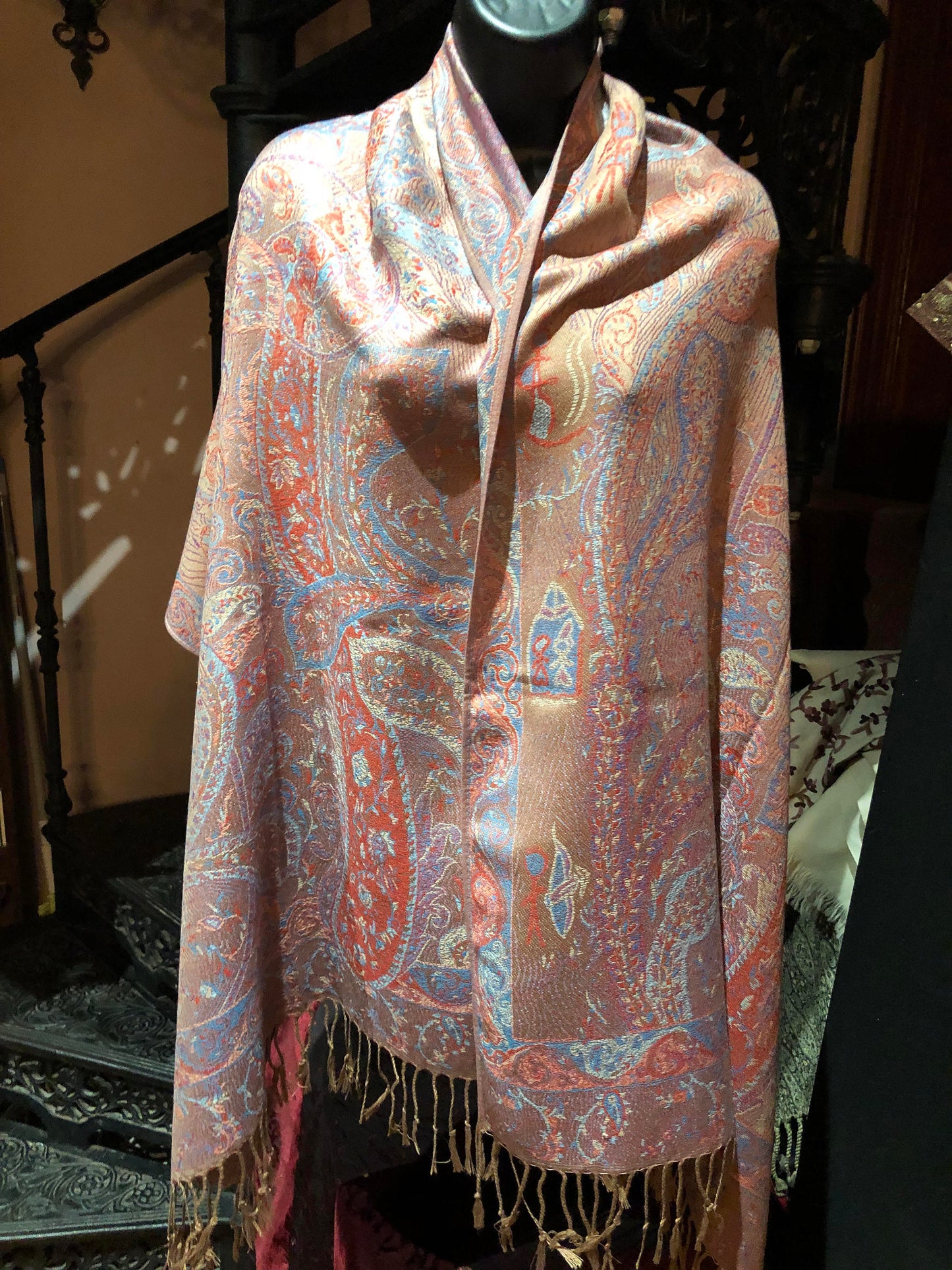 Vintage Blush Pink Paisley Brocade Pashmina Scarf Wrap Shawl