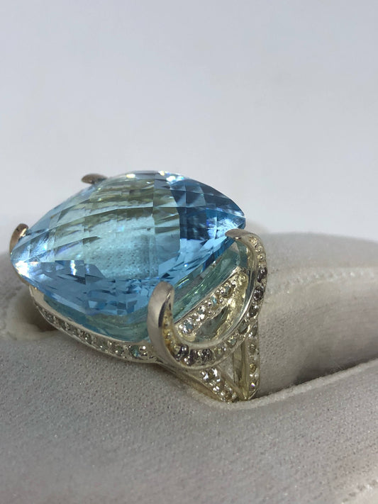 Vintage geniune blue topaz White Sapphire Wiccan Moon 925 sterling silver Ring