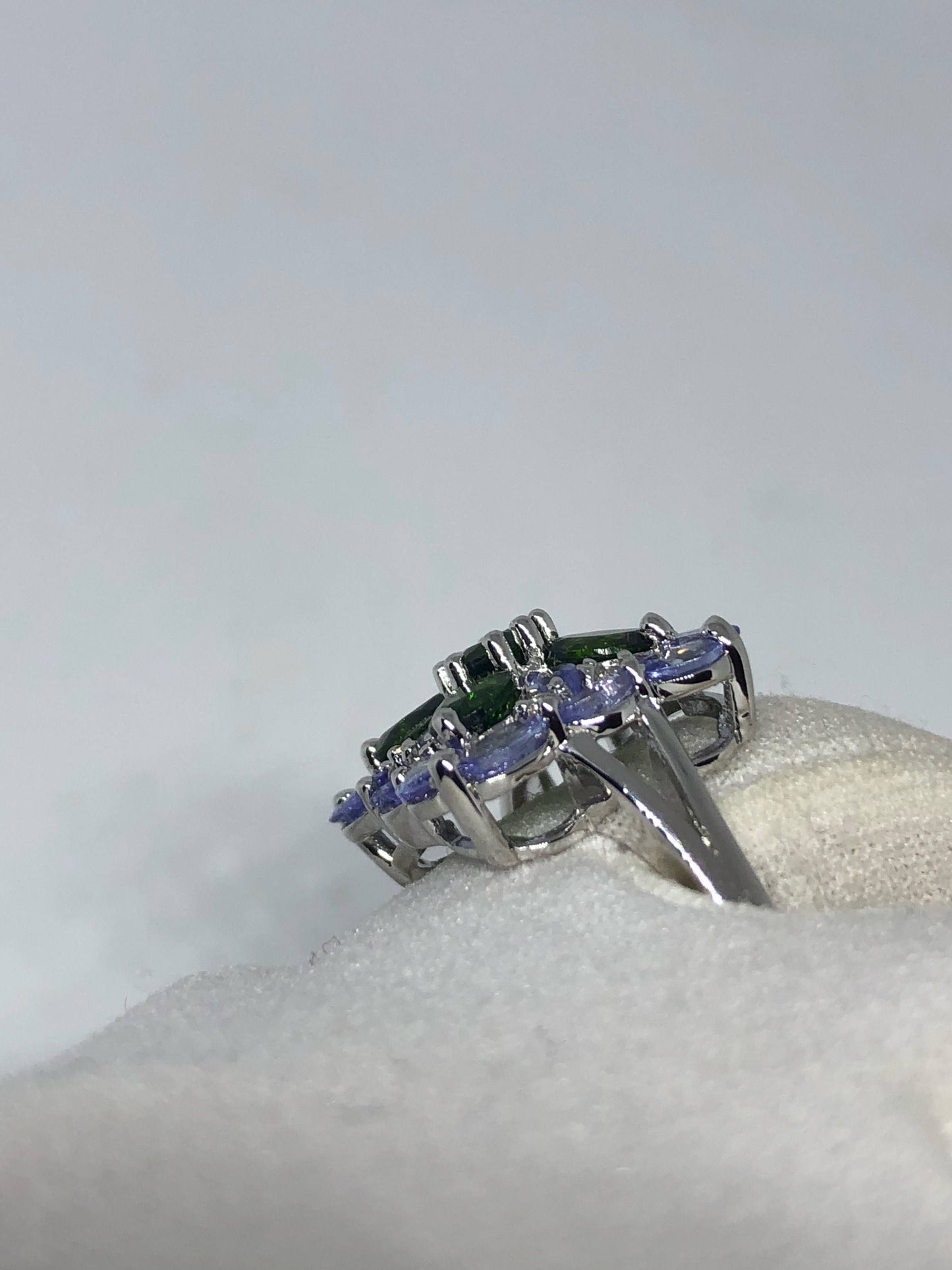 Vintage Handmade Genuine Green Chrome Diopside Tanzanite Filigree Setting 925 Sterling Silver Gothic Ring