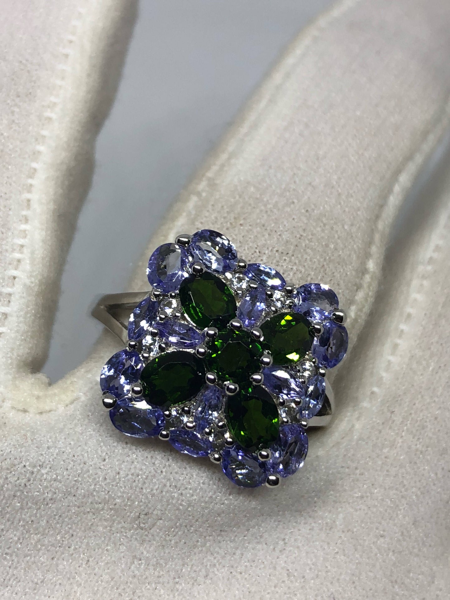 Vintage Handmade Genuine Green Chrome Diopside Tanzanite Filigree Setting 925 Sterling Silver Gothic Ring