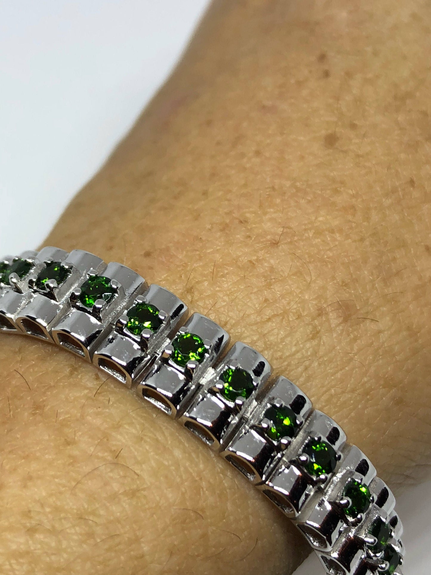 Vintage Handmade Green Tourmaline in 925 Sterling Silver Tennis Bracelet