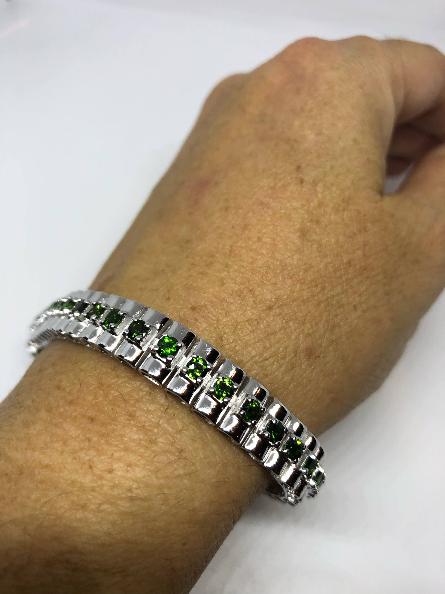 Vintage Handmade Green Tourmaline in 925 Sterling Silver Tennis Bracelet