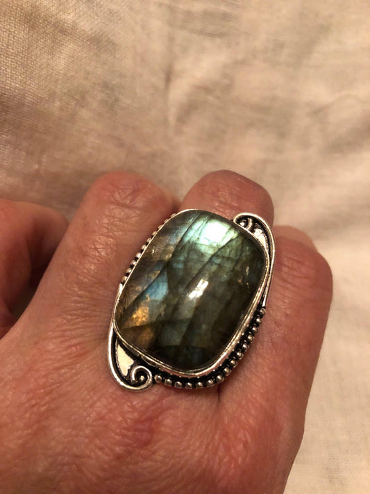 Vintage Large Blue Green Labradorite Stone Silver Ring