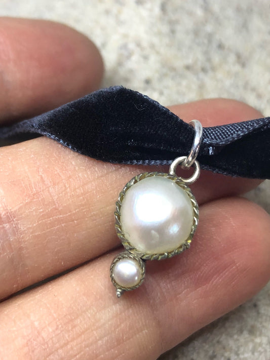 Vintage White Pearl 925 Sterlng Silver Choker Necklace