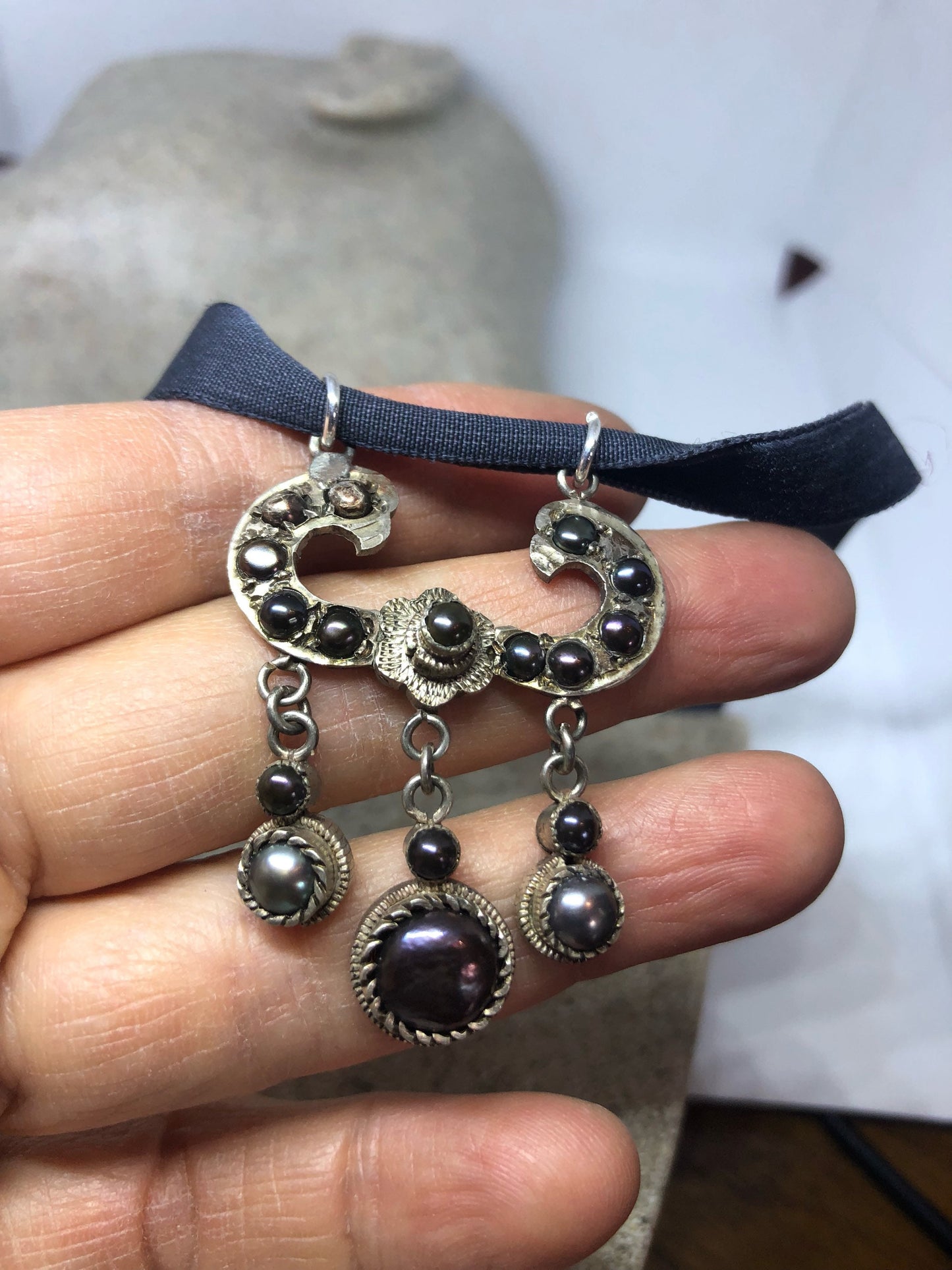 Vintage Black Pearl 925 Sterlng Silver Choker Necklace