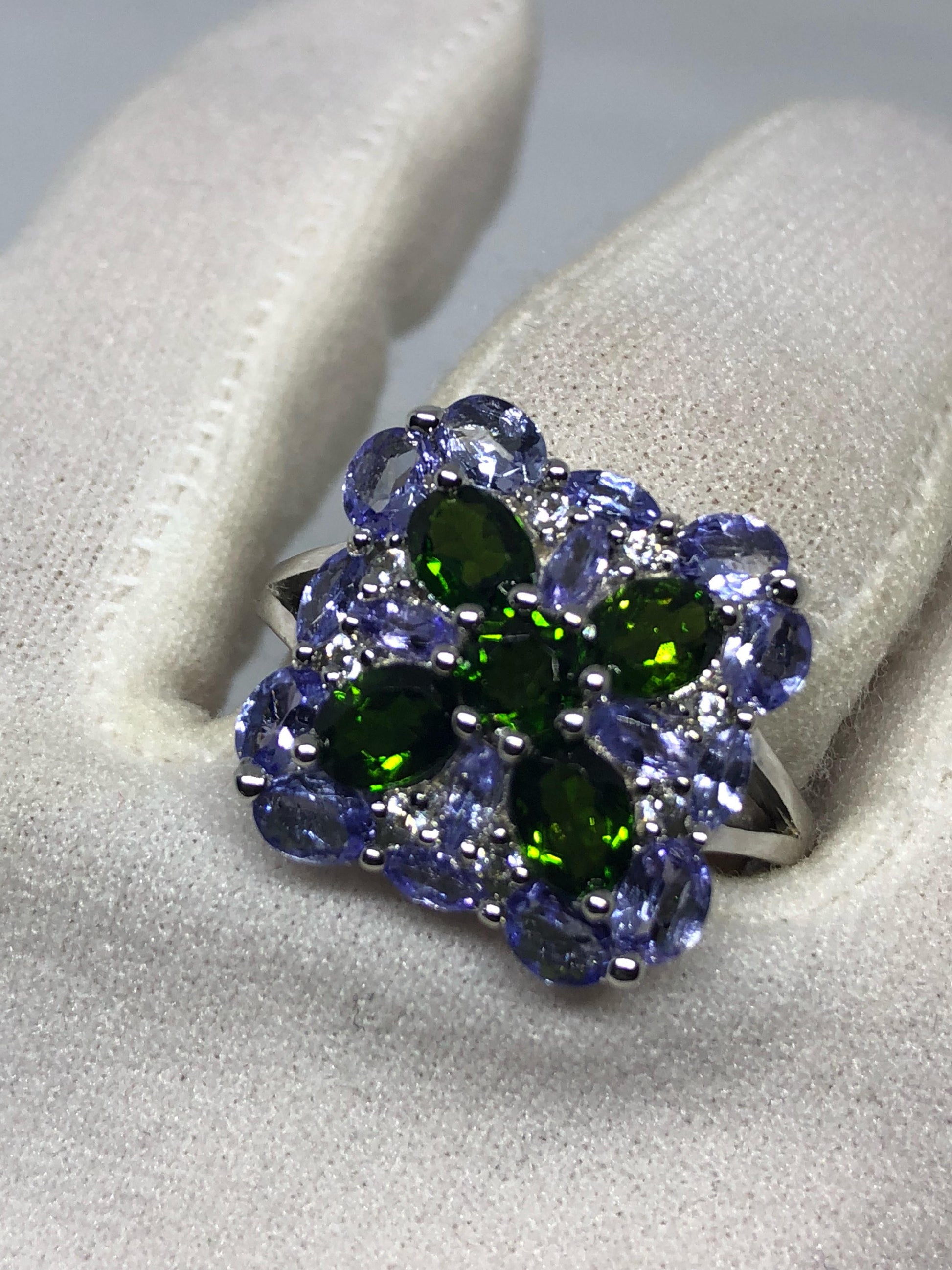 Vintage Handmade Genuine Green Chrome Diopside Tanzanite Filigree Setting 925 Sterling Silver Gothic Ring