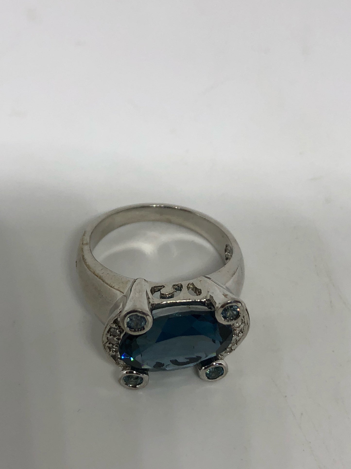 Vintage genuine London blue topaz 925 sterling silver Ring
