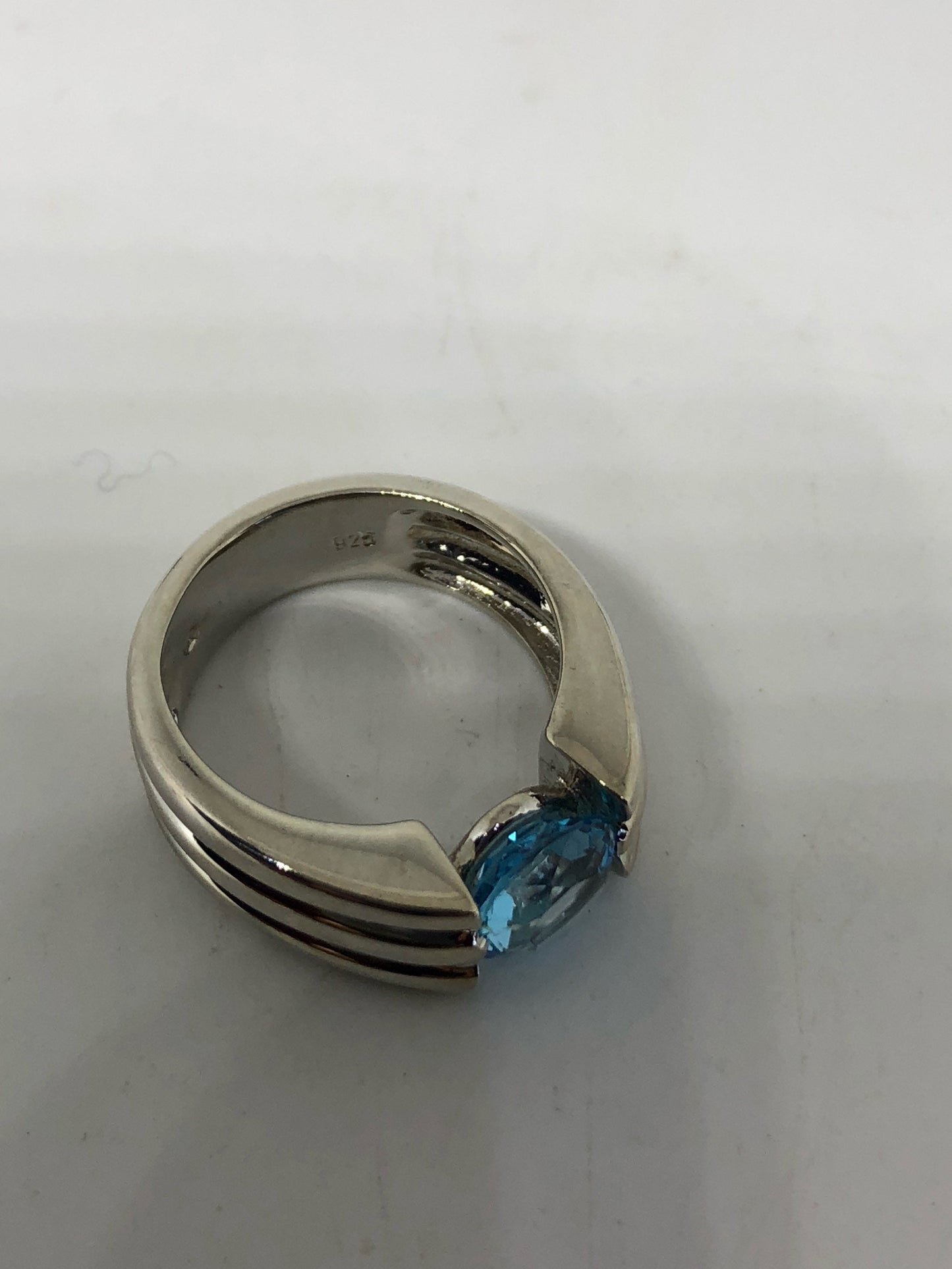 Vintage genuine blue topaz 925 sterling silver Ring