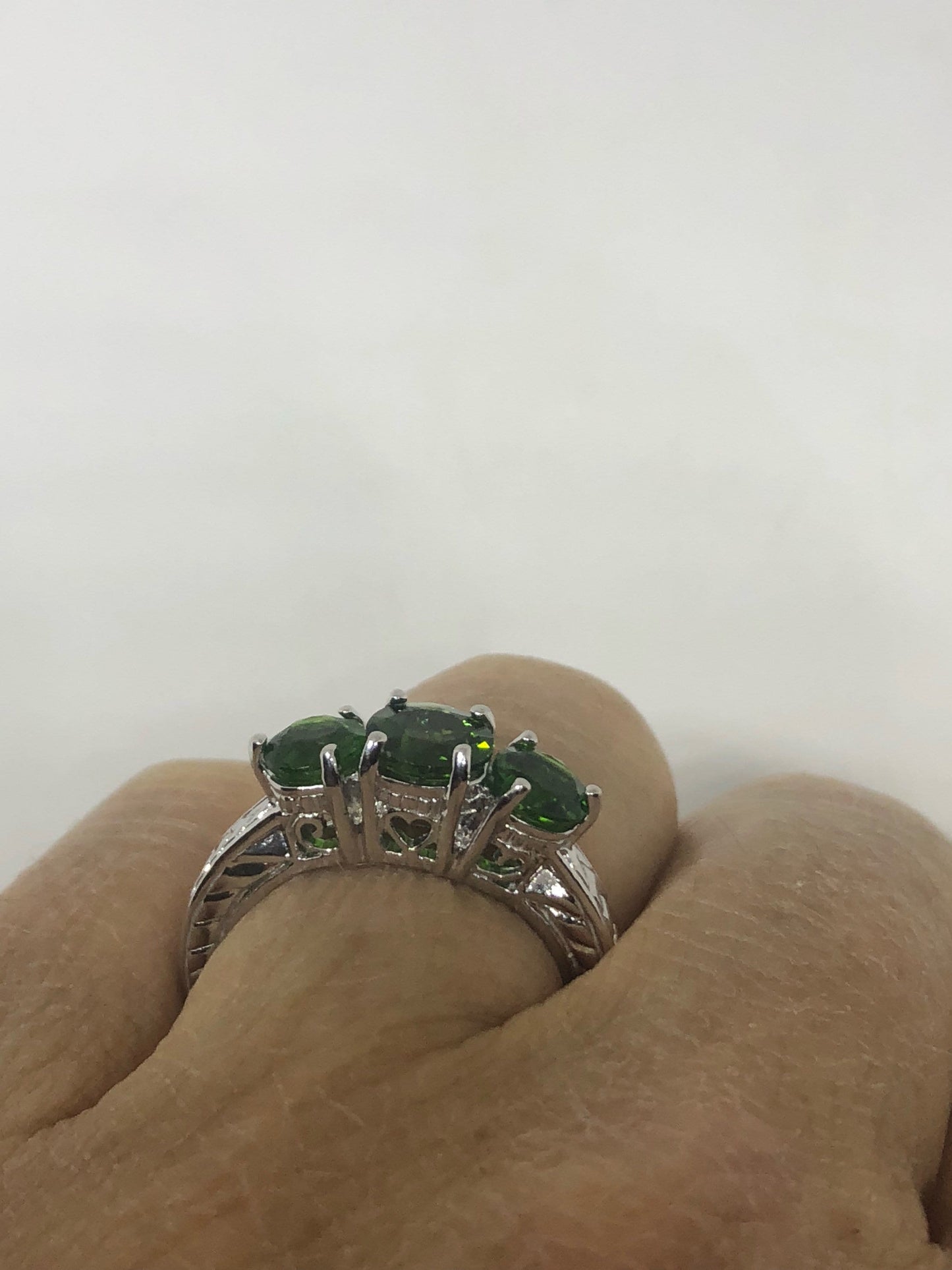 Vintage Handmade Green Chrome Diopside Filigree Setting Sterling Silver Gothic Ring