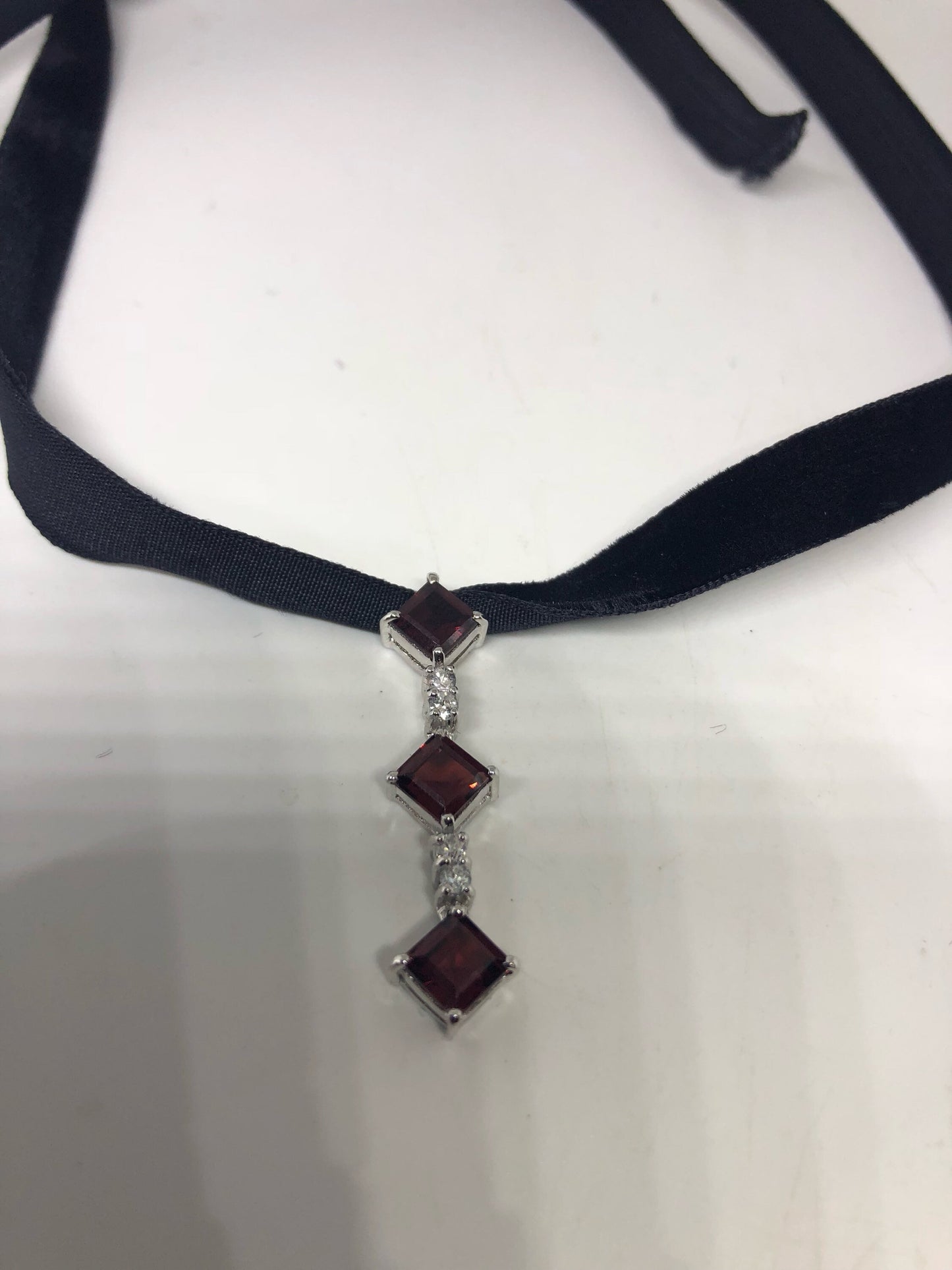 Vintage Handmade 925 Sterling Silver Genuine Garnet Antique Pendant Necklace