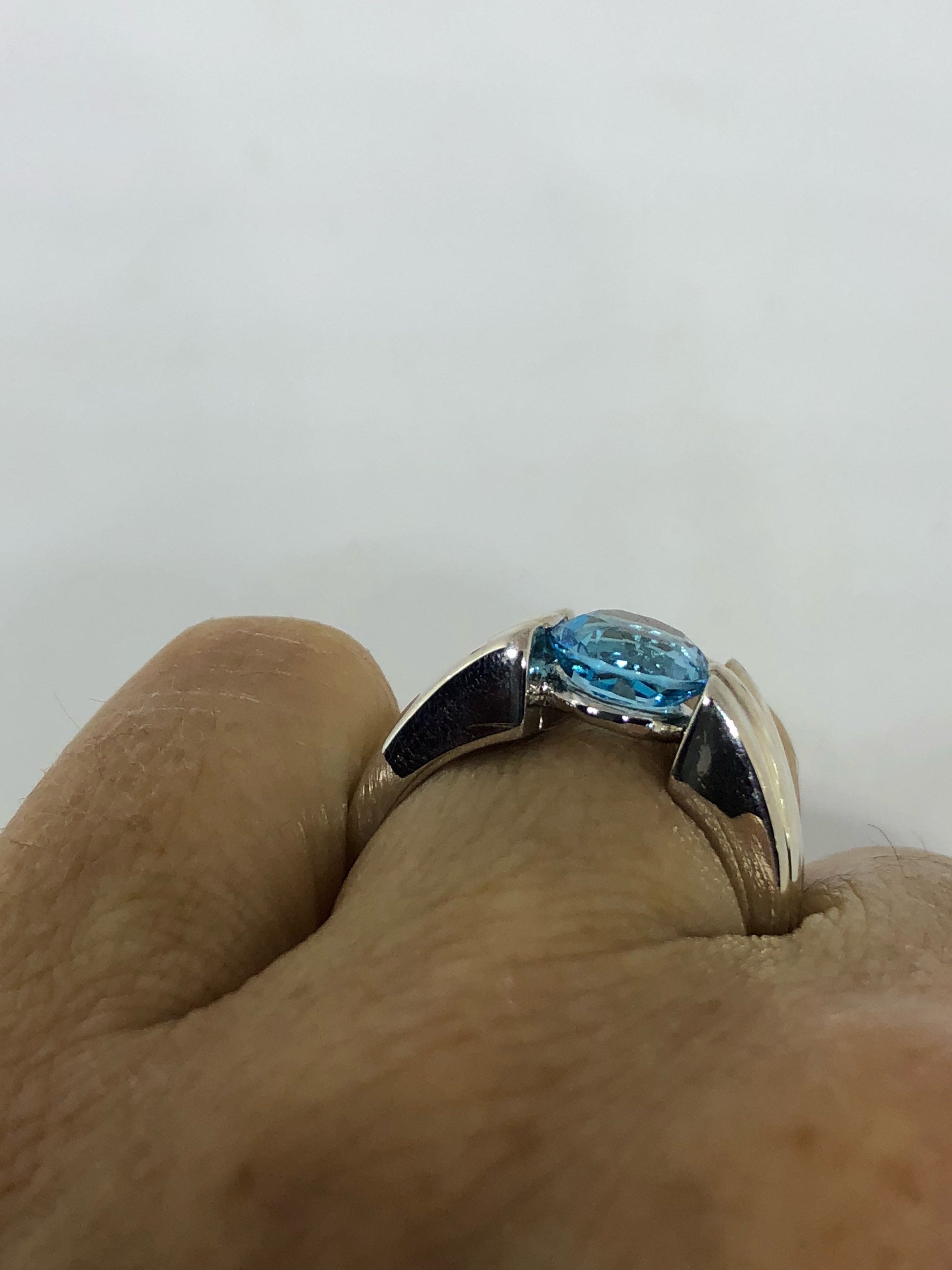 Vintage genuine blue topaz 925 sterling silver Ring
