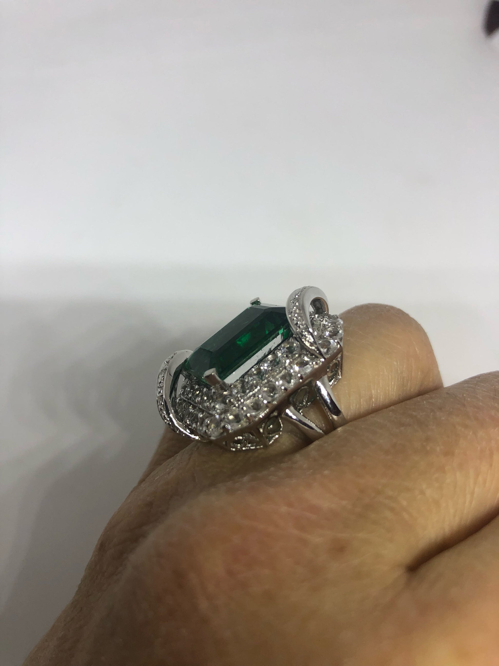 Vintage Handmade Genuine Green Flourite and White Sapphire 925 Sterling Silver Deco Ring