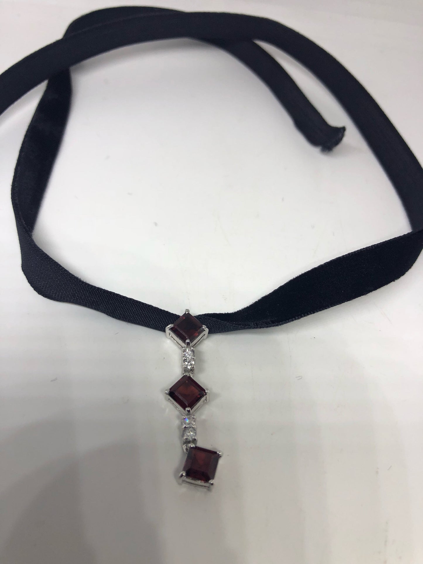 Vintage Handmade 925 Sterling Silver Genuine Garnet Antique Pendant Necklace