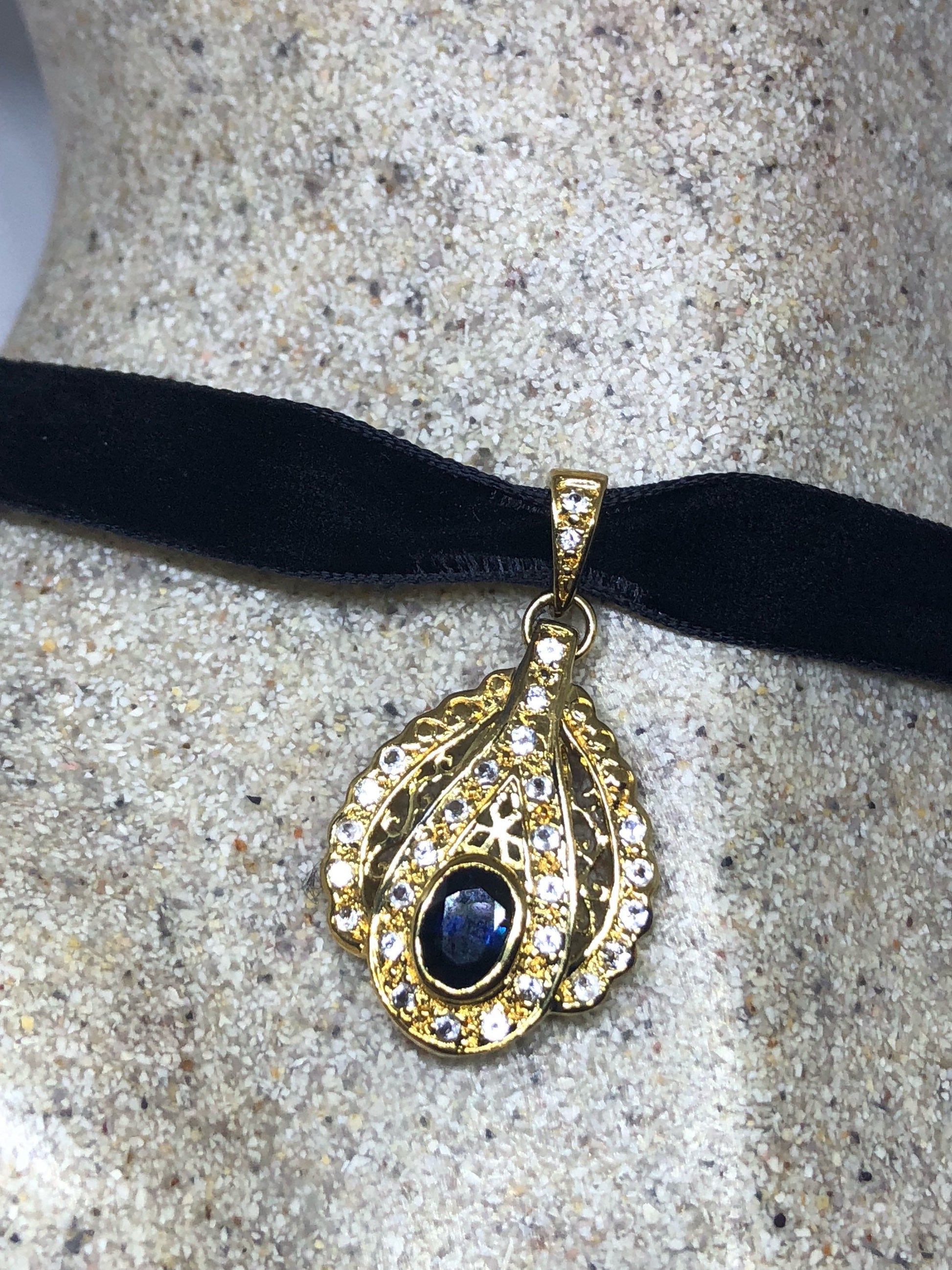 Vintage Blue Sapphire Choker 925 Sterling Silver Golden Pendant