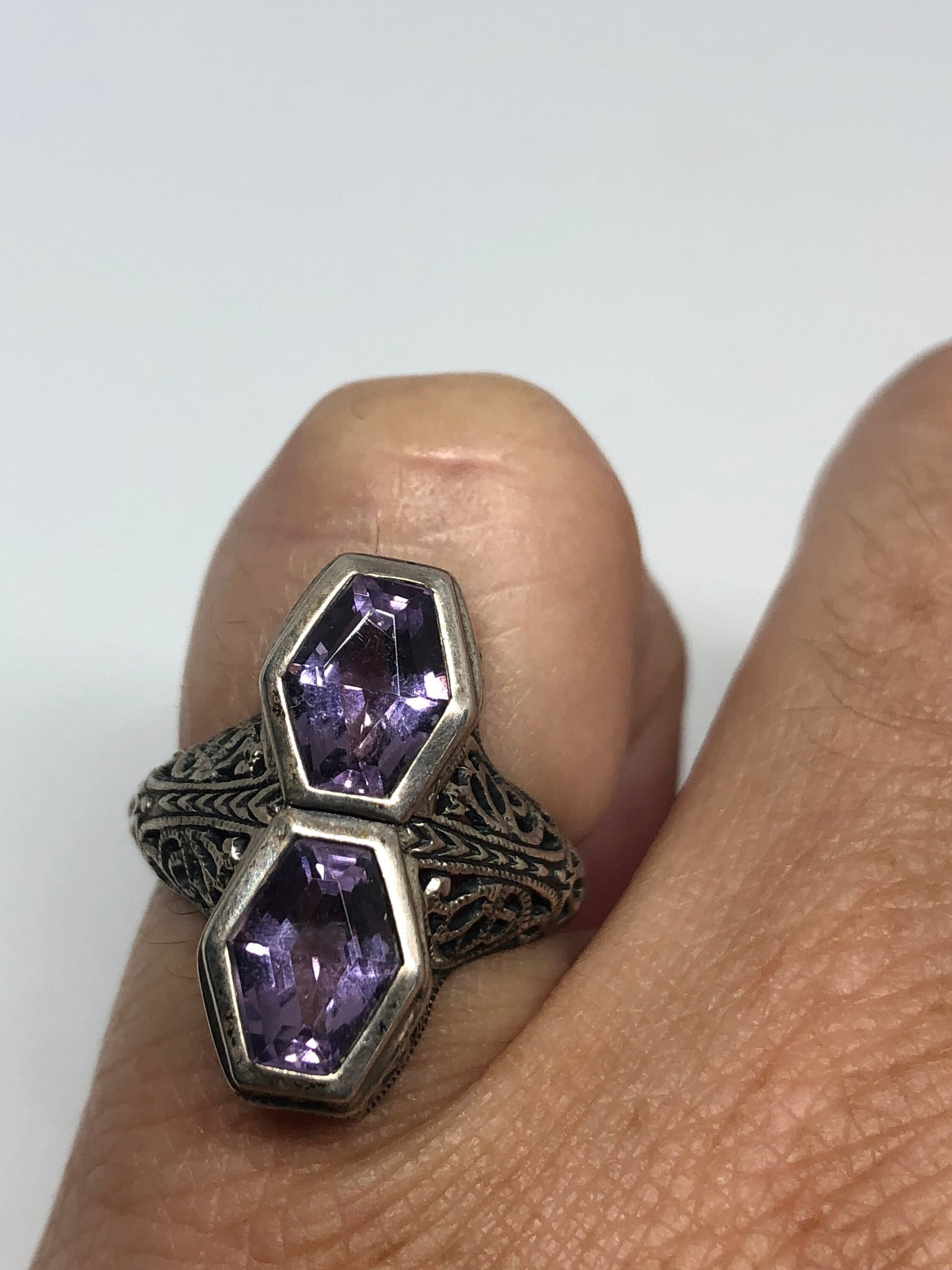 Vintage Handmade Deep Purple Genuine Amethyst Setting 925 Sterling Silver Gothic Ring