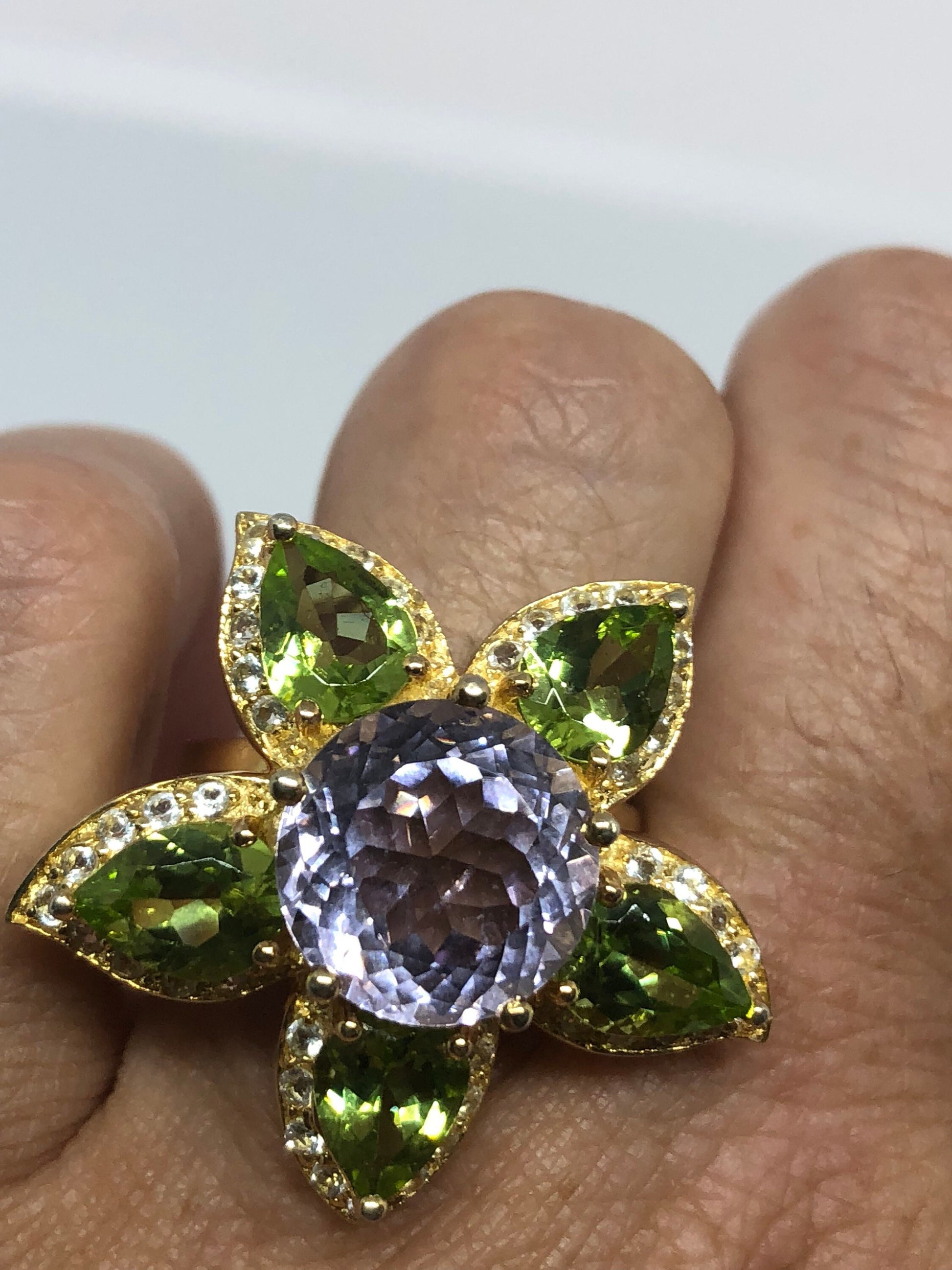 Vintage Handmade Genuine Green Peridot and Amythist Golden 925 Sterling Silver Gothic Star Ring