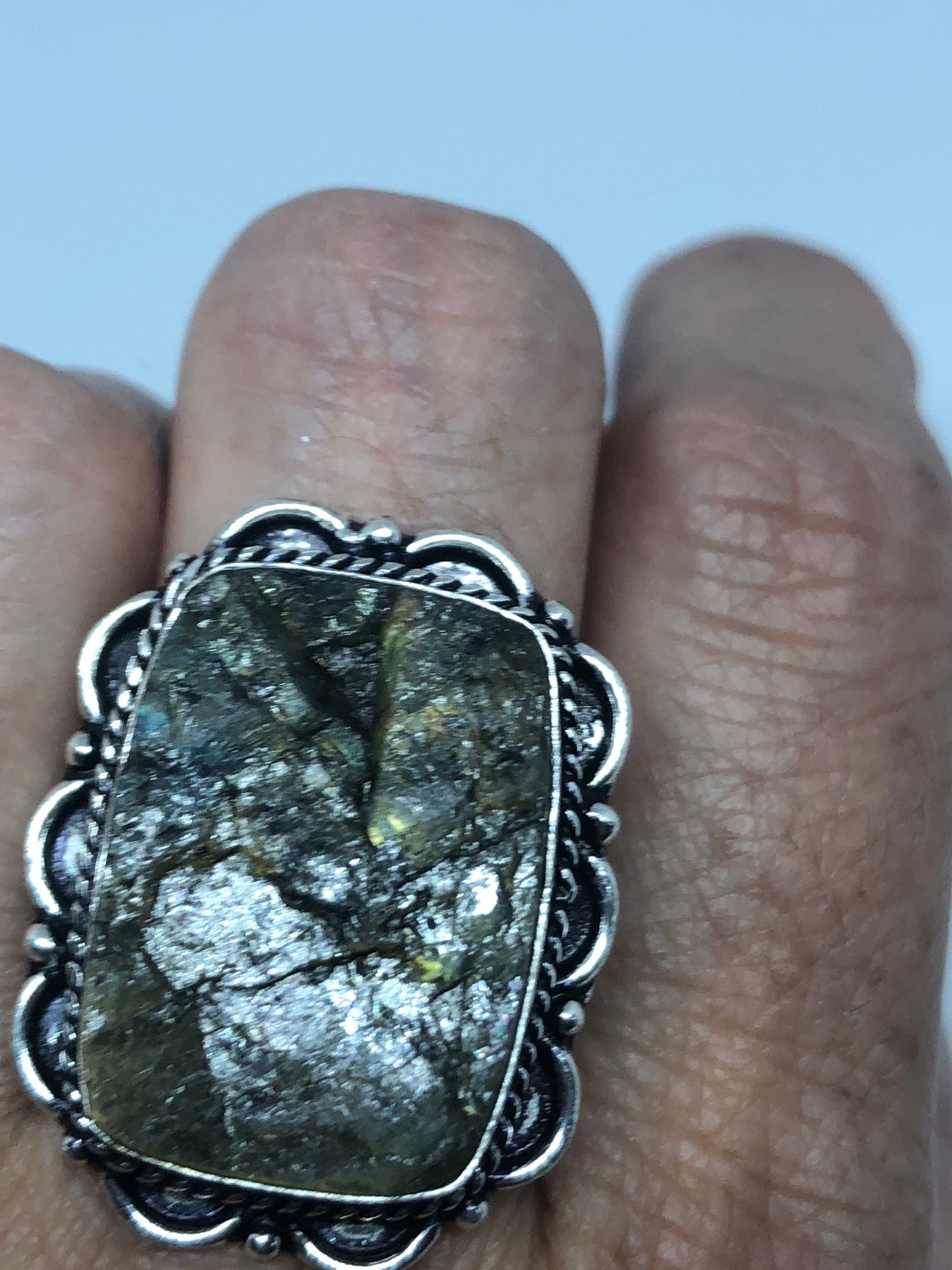 Vintage Large Blue Green Labradorite Stone Silver Ring