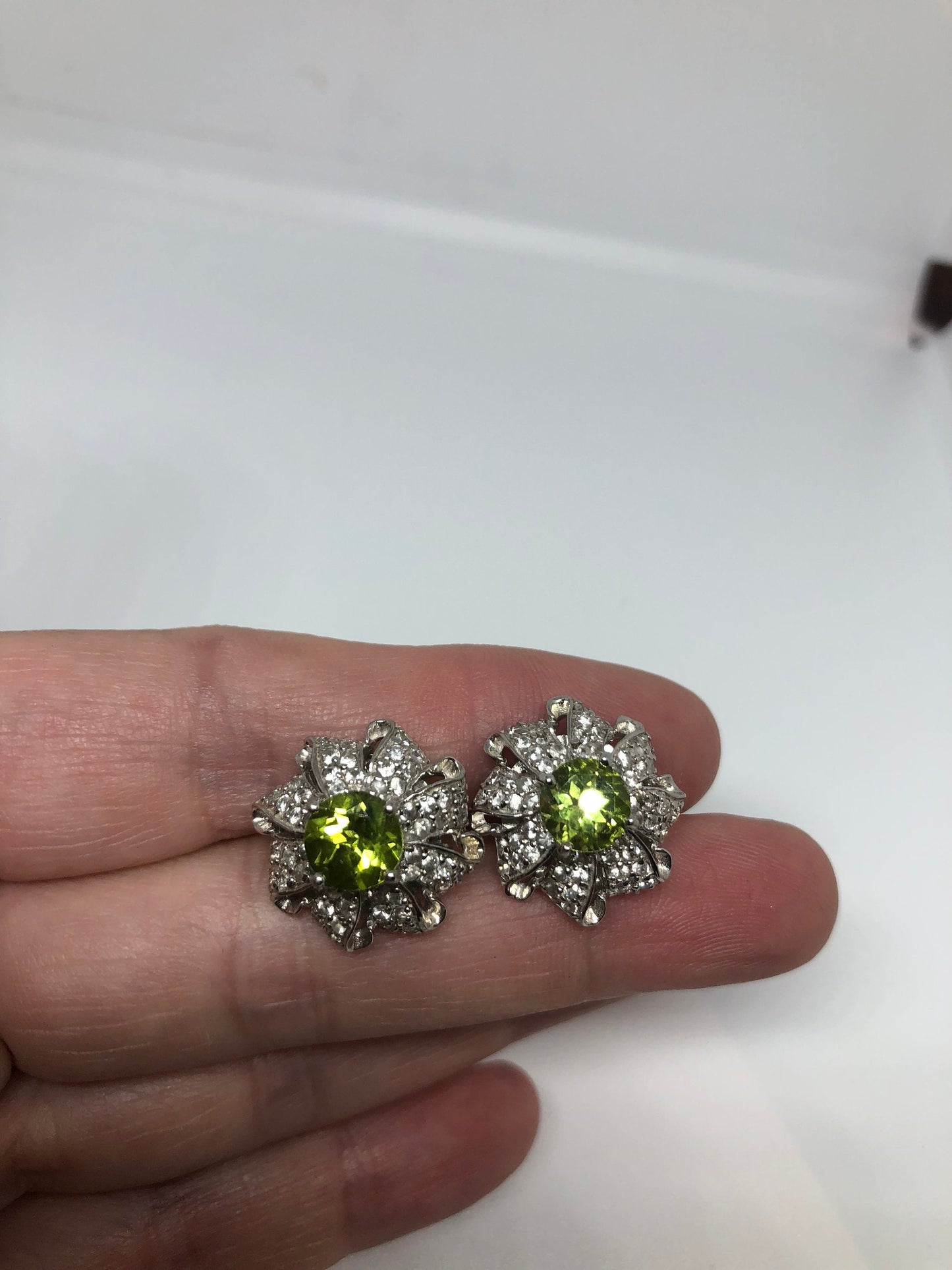 Vintage Green Peridot post 925 Sterling Silver button Earrings