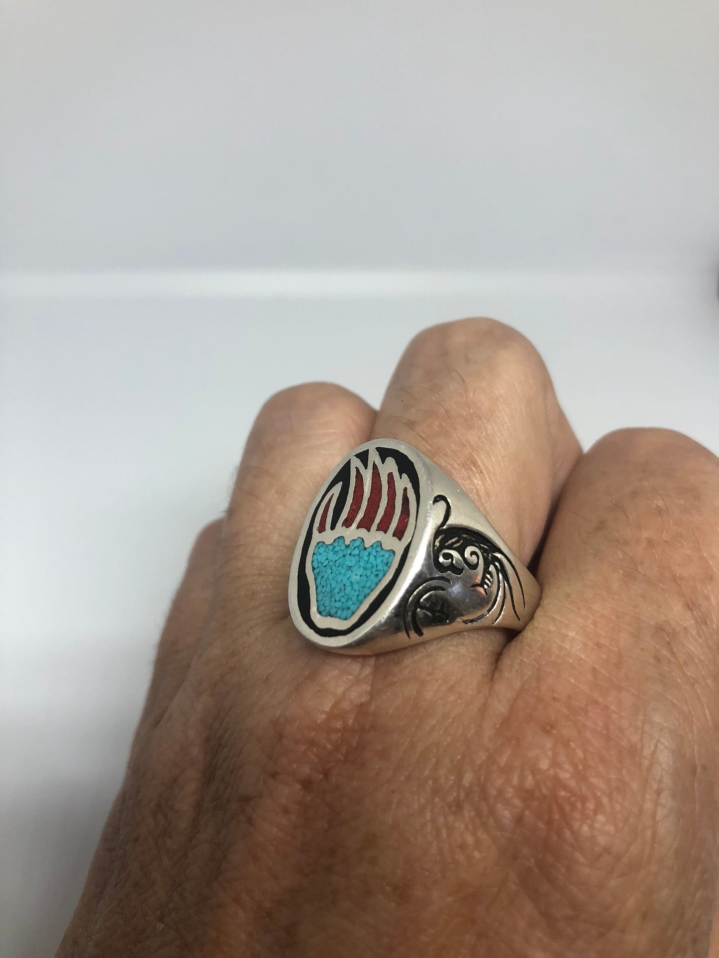 Vintage Native American Southwestern Style Turquoise Stone Inlay Mens Bear Paw Ring