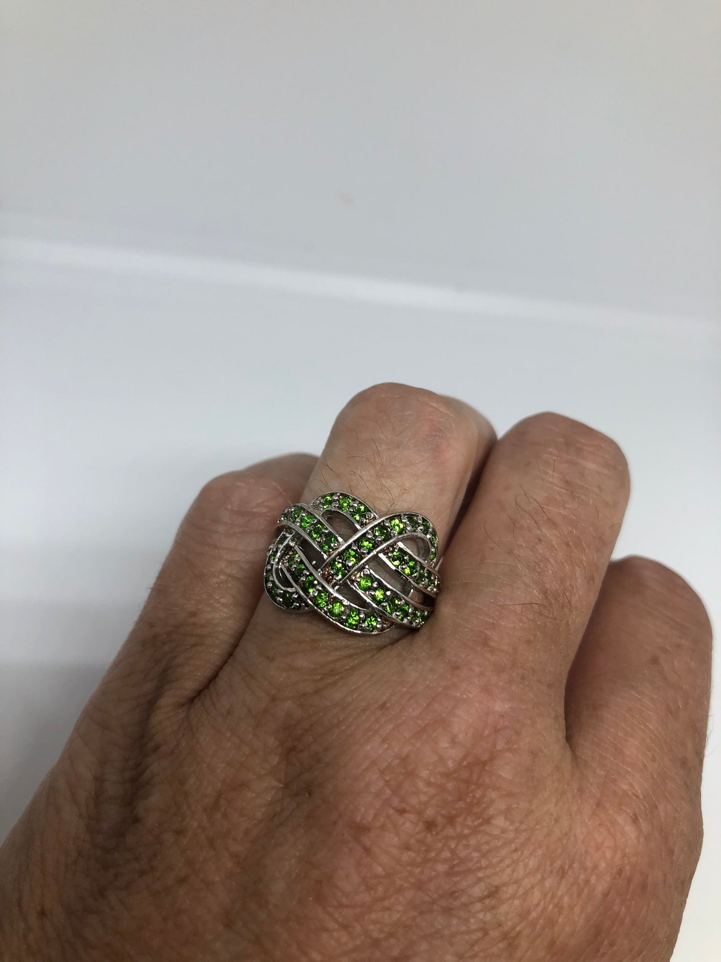 Vintage Handmade Genuine Green Chrome Diopside Filigree Setting 925 Sterling Silver Gothic Knot Ring