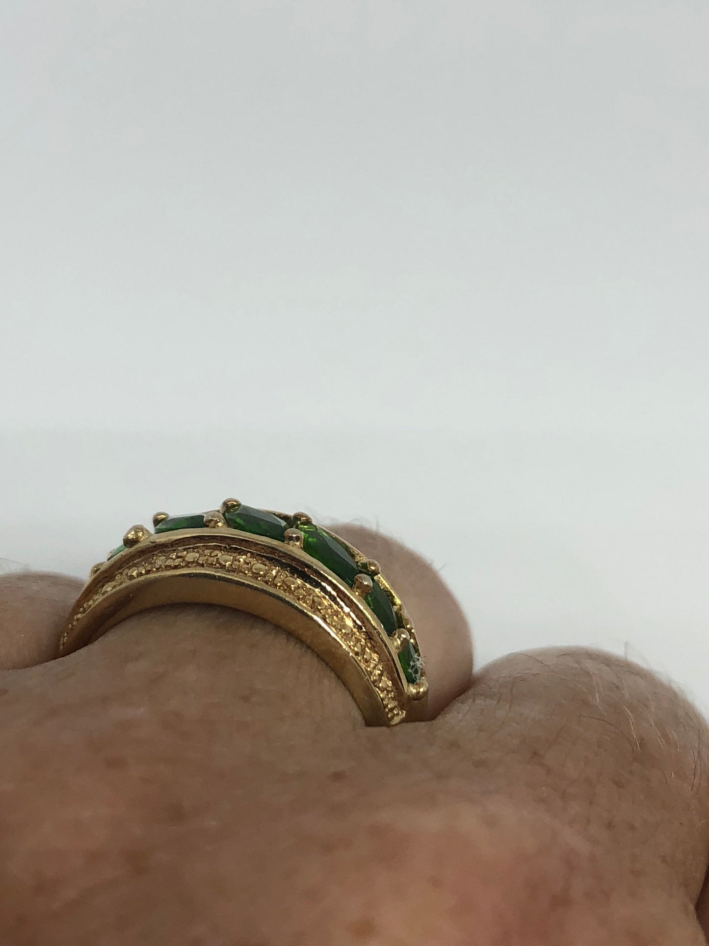Vintage Handmade Genuine Green Chrome Diopside Filigree Setting Golden 925 Sterling Silver Gothic Knot Ring