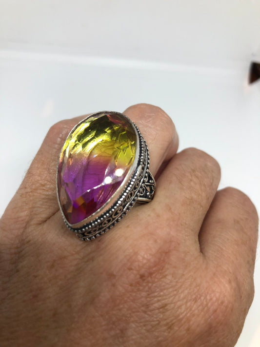 Vintage Purple fuchsia to Yellow Vintage Art Glass Ring About 1 Inch Long Knuckle Ring